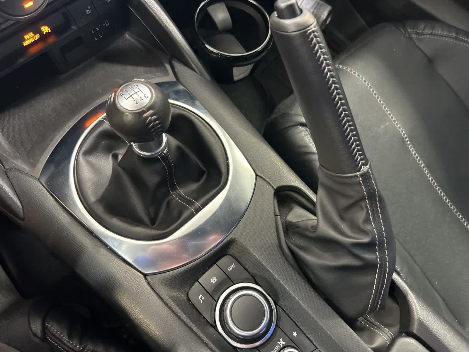 Thumbnail: 2020 Mazda MX-5 Miata - 27