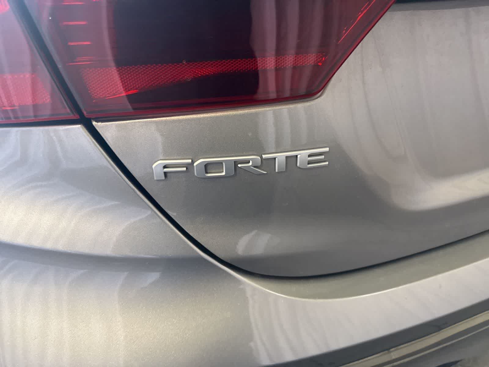 Thumbnail: 2023 Kia Forte - 13