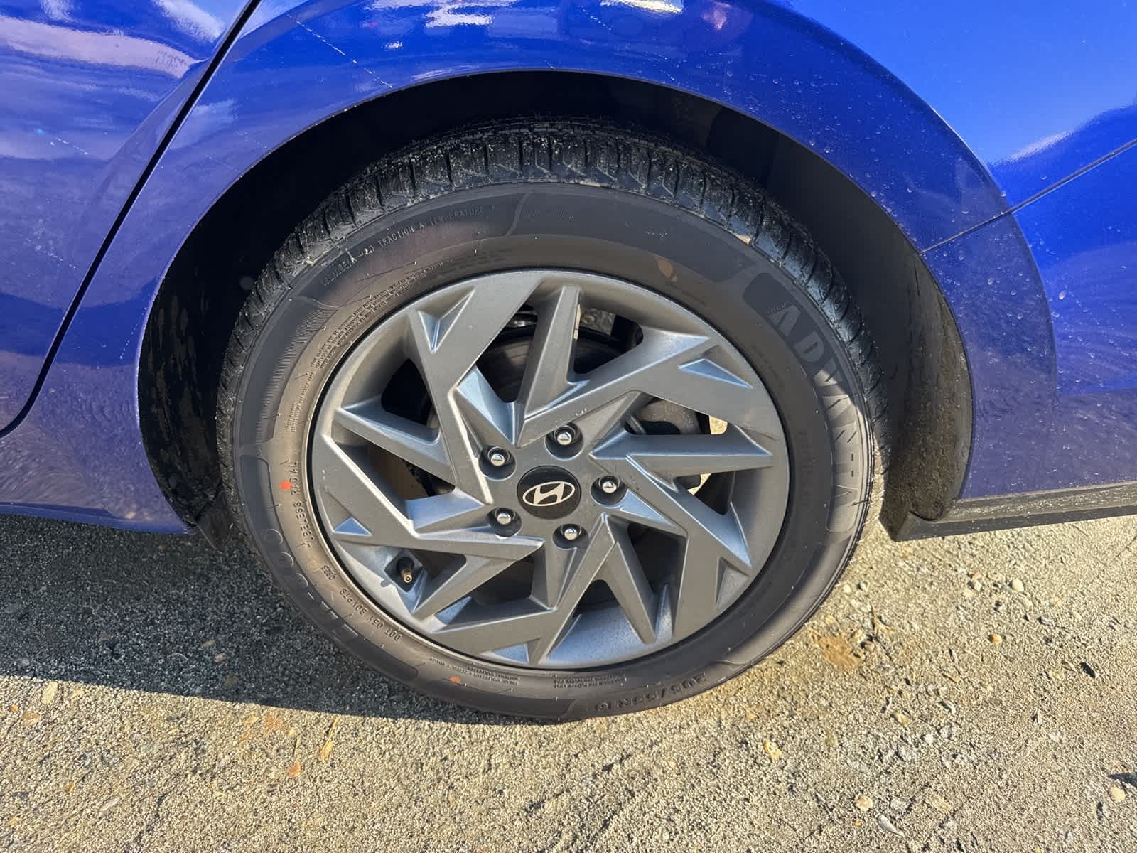 Thumbnail: 2024 Hyundai Elantra - 9