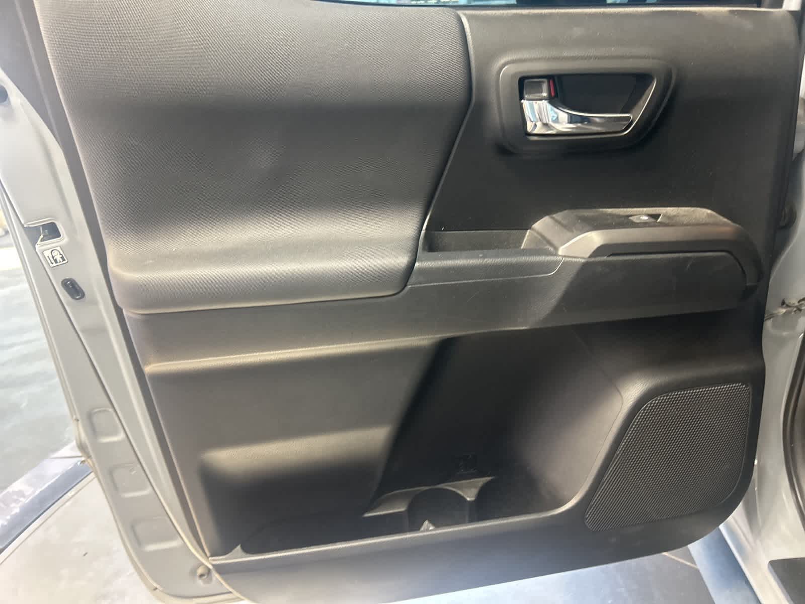 Thumbnail: 2019 Toyota Tacoma - 20