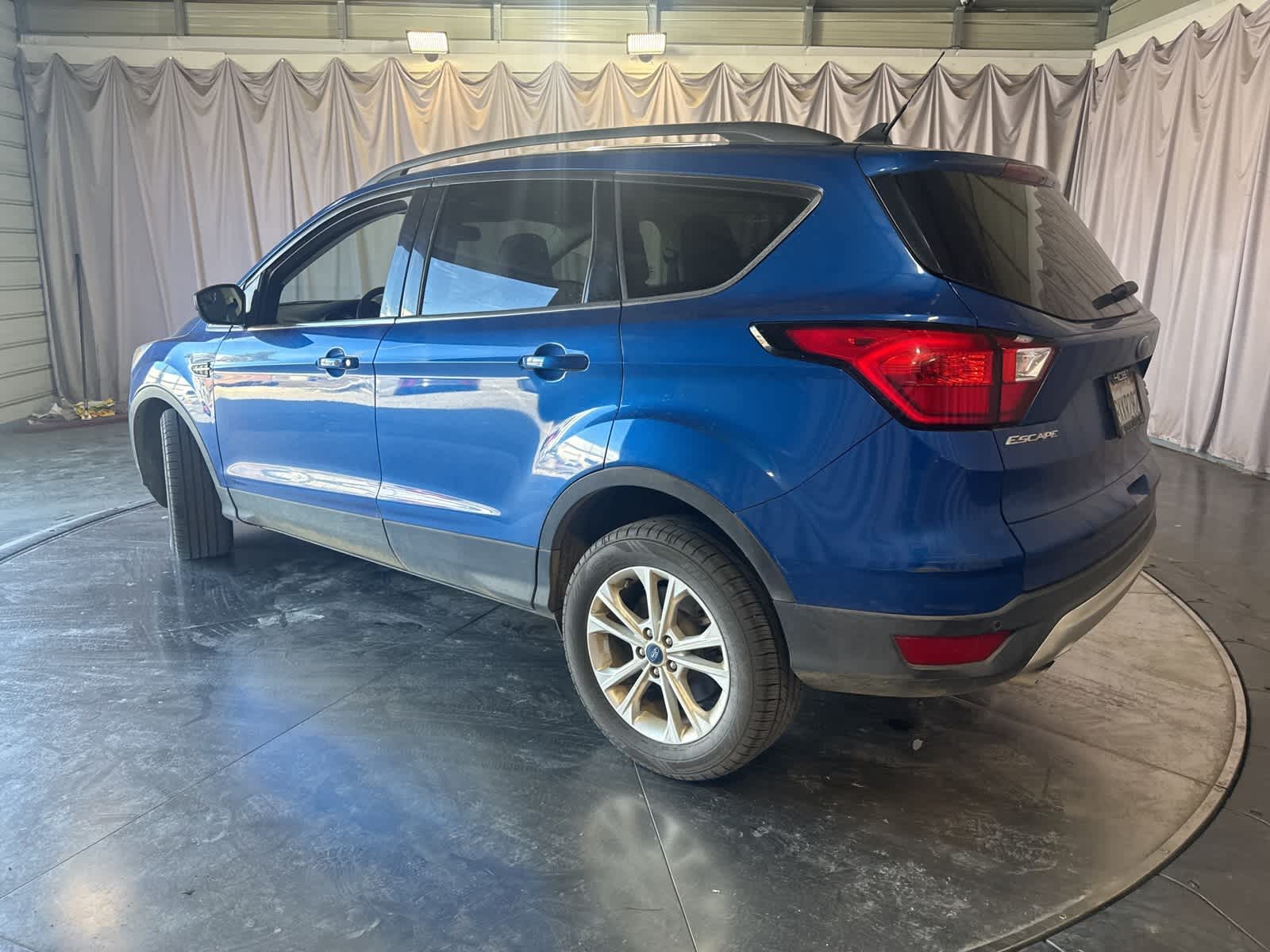 Thumbnail: 2019 Ford Escape - 7