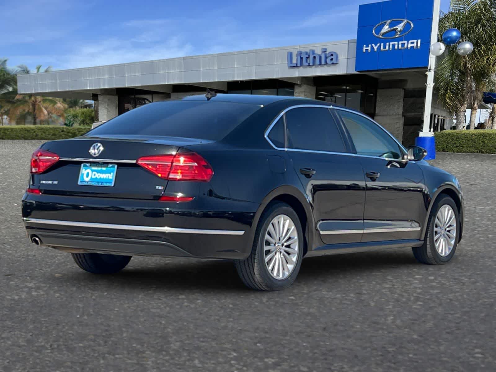 Thumbnail: 2016 Volkswagen Passat - 3