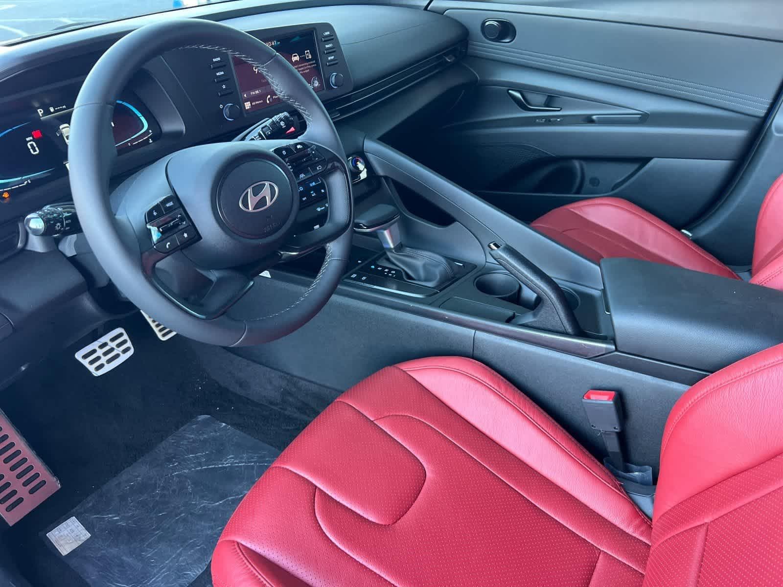 Thumbnail: 2025 Hyundai Elantra - 12