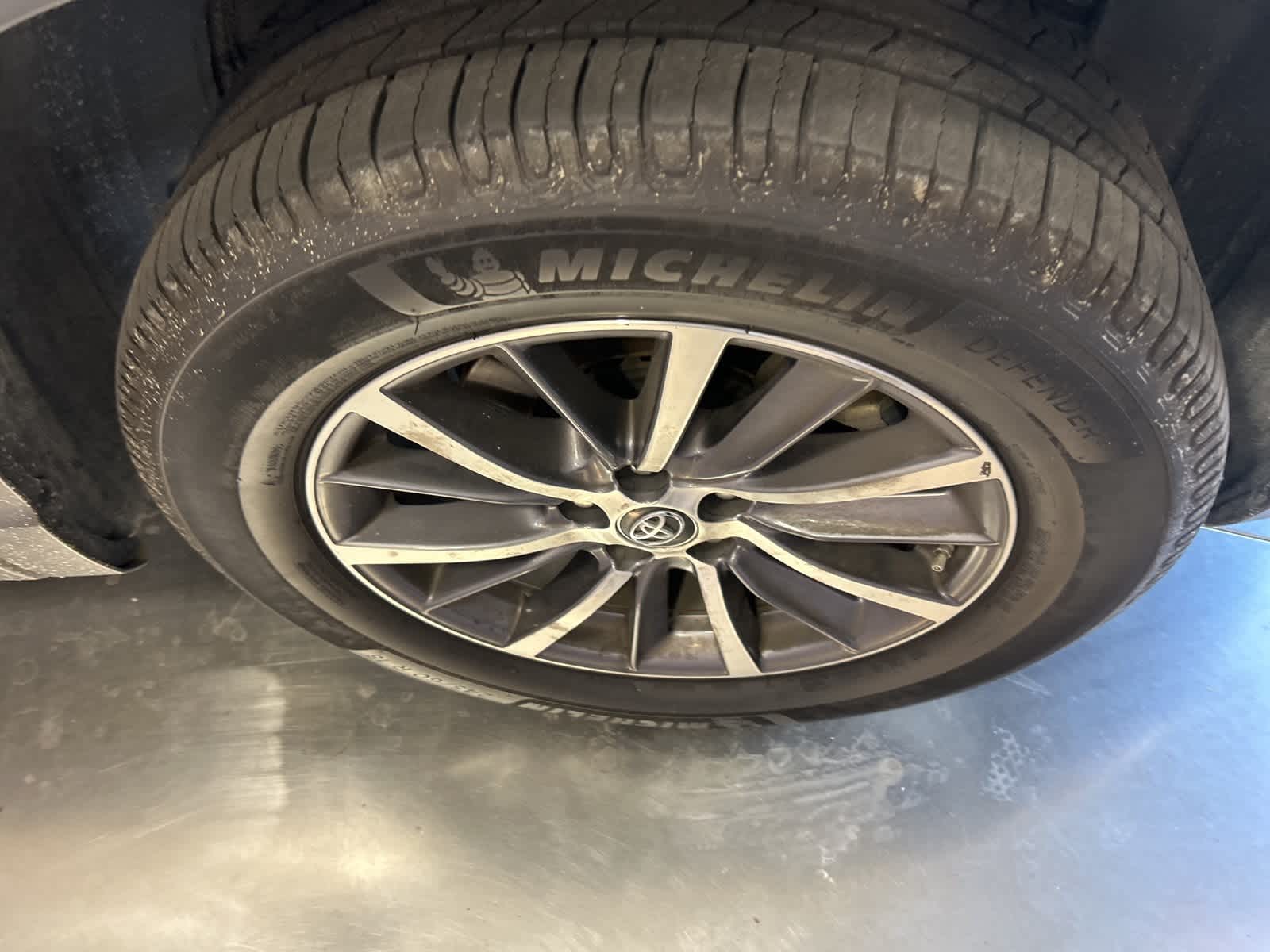 Thumbnail: 2019 Toyota Highlander - 5