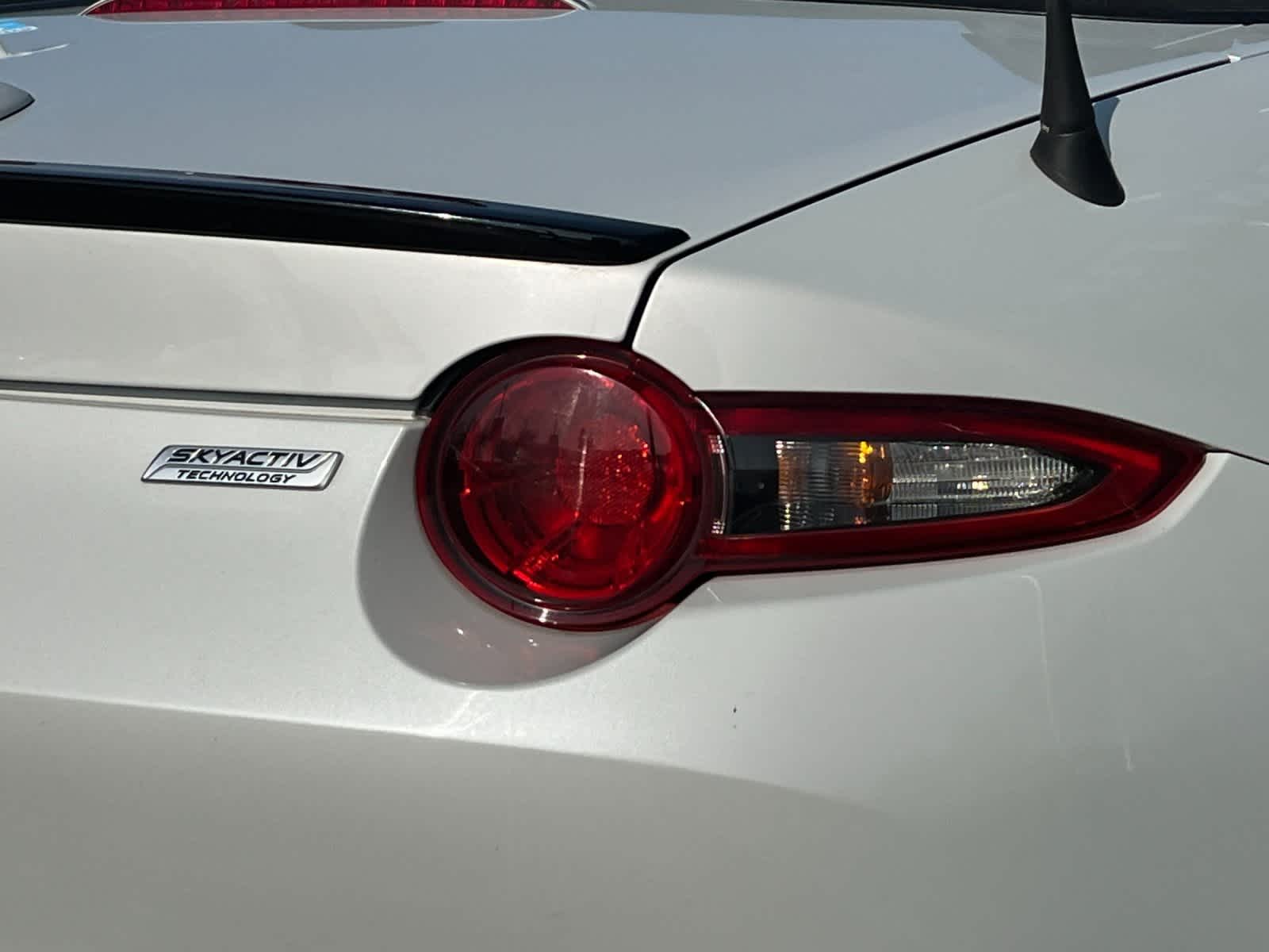 Thumbnail: 2016 Mazda MX-5 Miata - 26