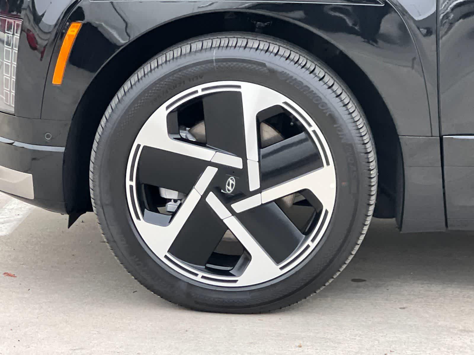 Thumbnail: 2026 Hyundai Ioniq - 27