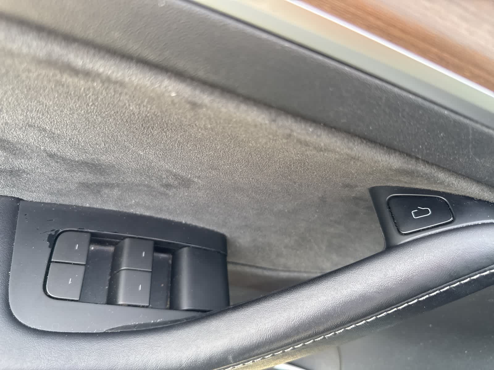 Thumbnail: 2023 Tesla Model 3 - 16