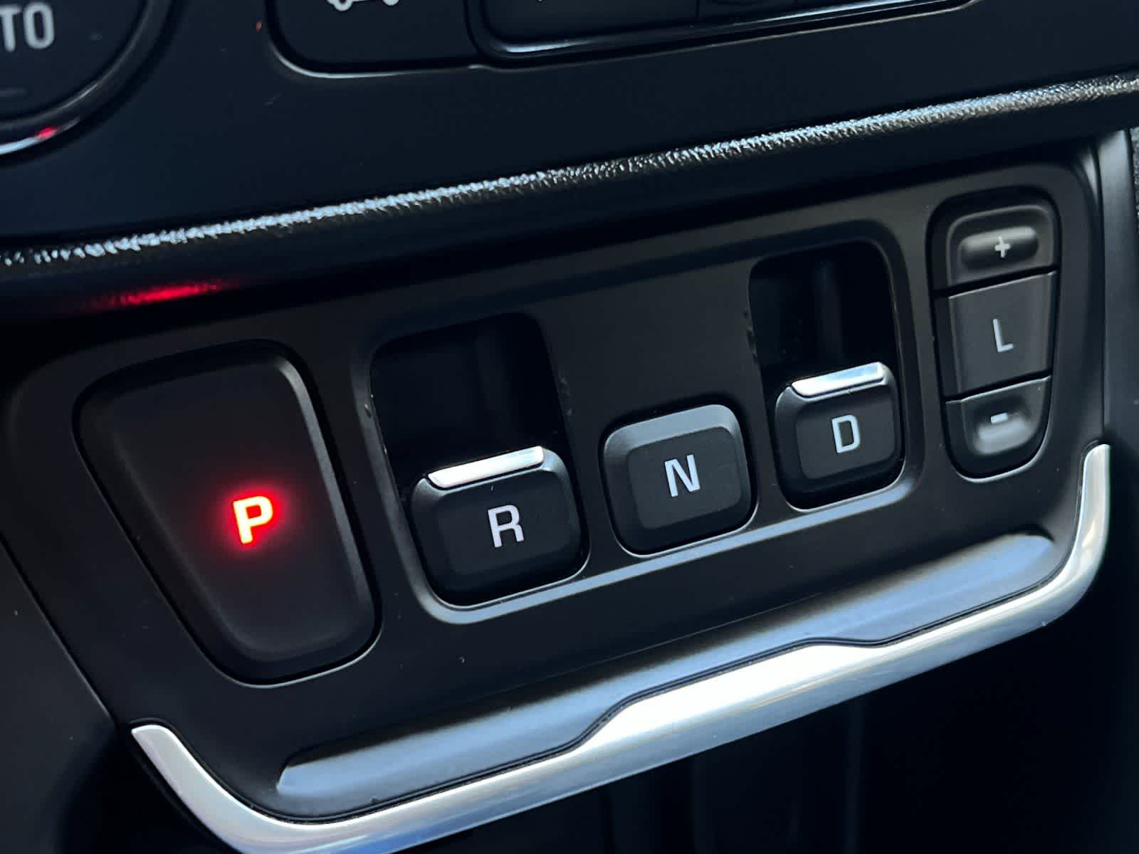 Thumbnail: 2020 GMC Terrain - 21