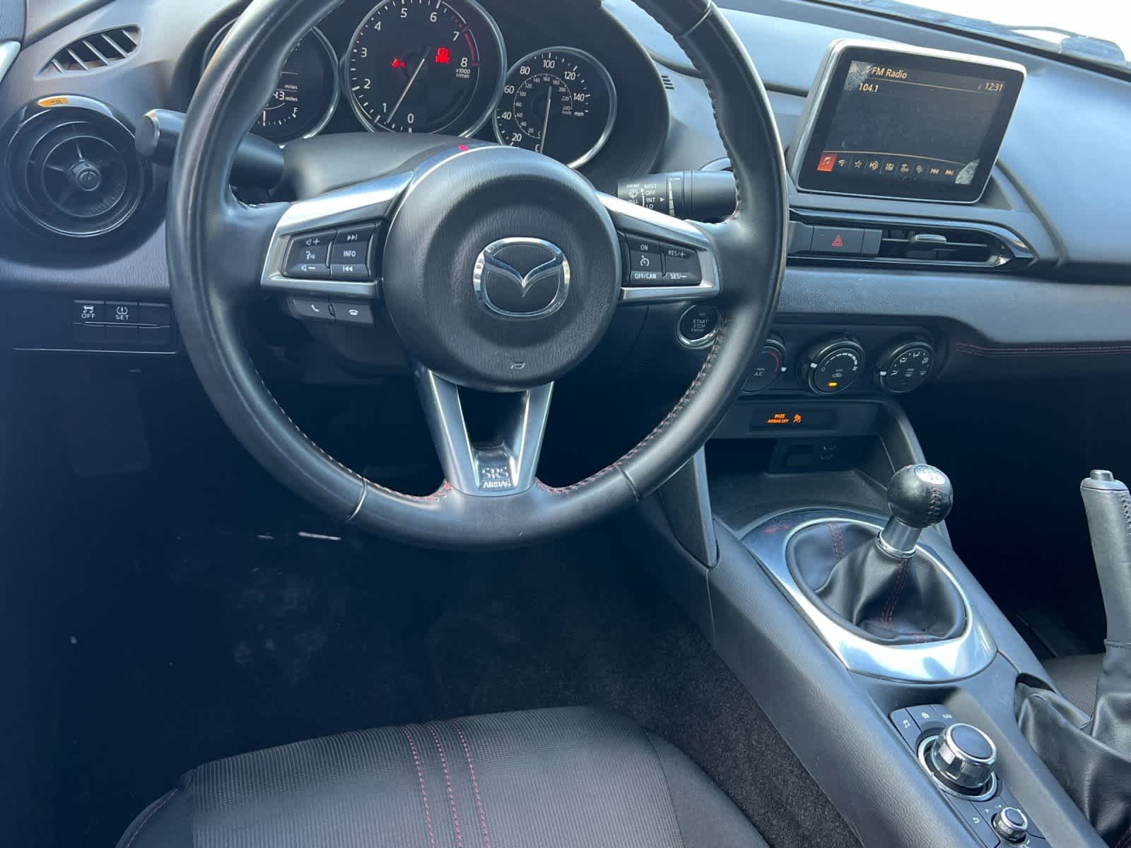 Thumbnail: 2016 Mazda MX-5 Miata - 14