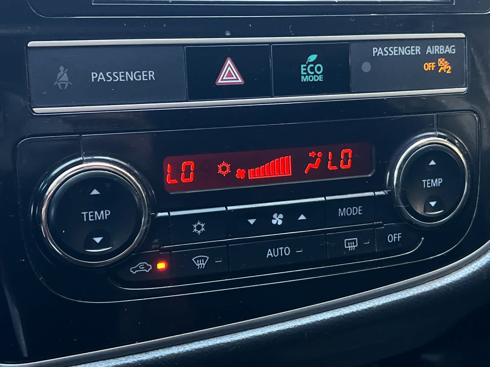 Thumbnail: 2019 Mitsubishi Outlander - 21