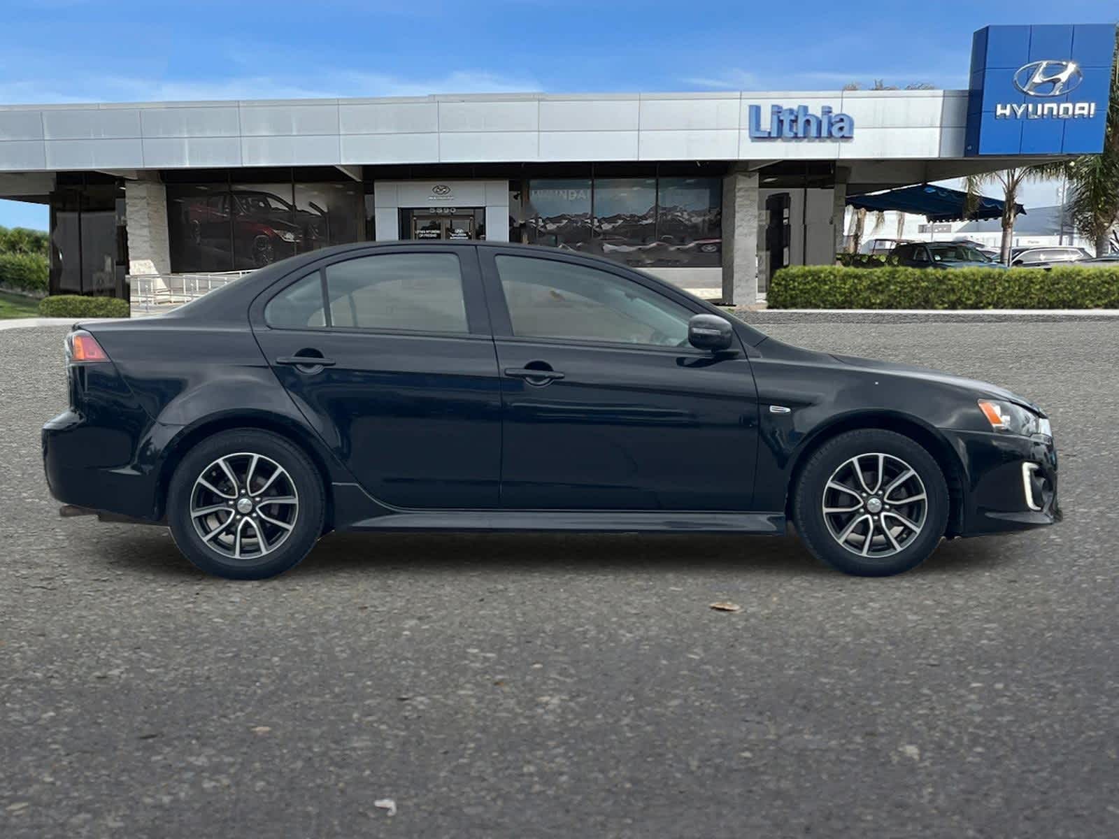 Thumbnail: 2017 Mitsubishi Lancer - 8