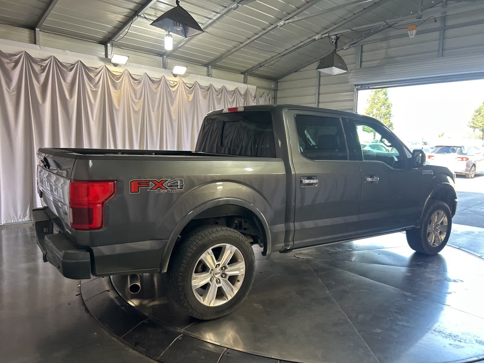 Thumbnail: 2018 Ford F-150 - 10