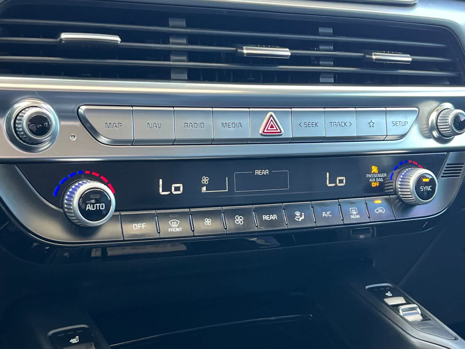 Thumbnail: 2022 Kia Telluride - 23