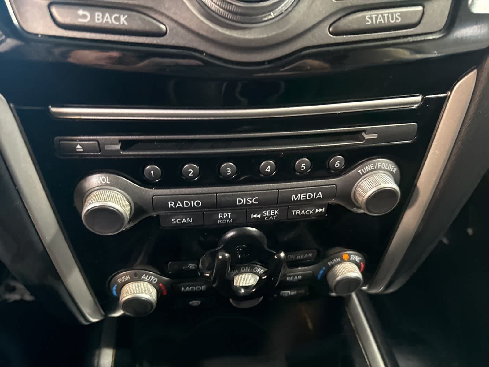 Thumbnail: 2020 Nissan Pathfinder - 23