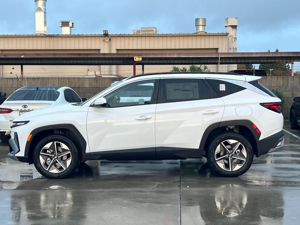 New 2026 Hyundai Tucson Hybrid SEL SUV