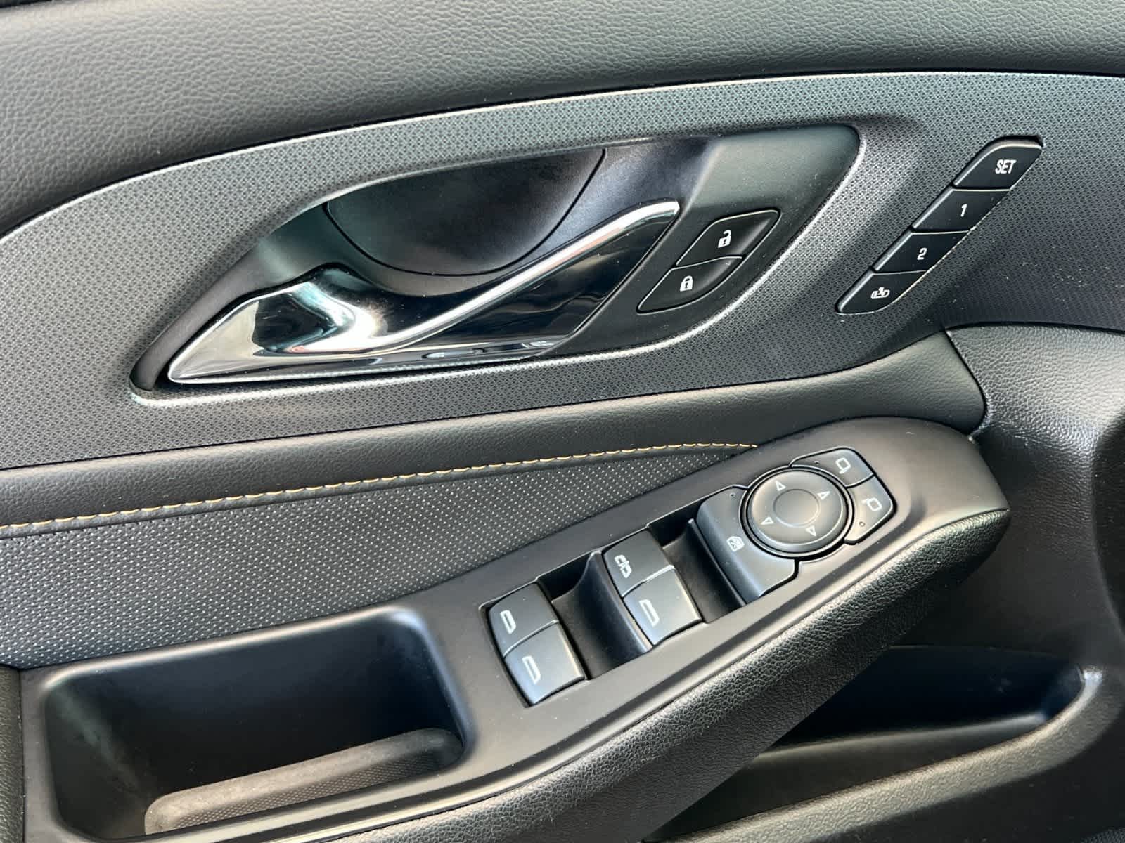 Thumbnail: 2021 Chevrolet Traverse - 12