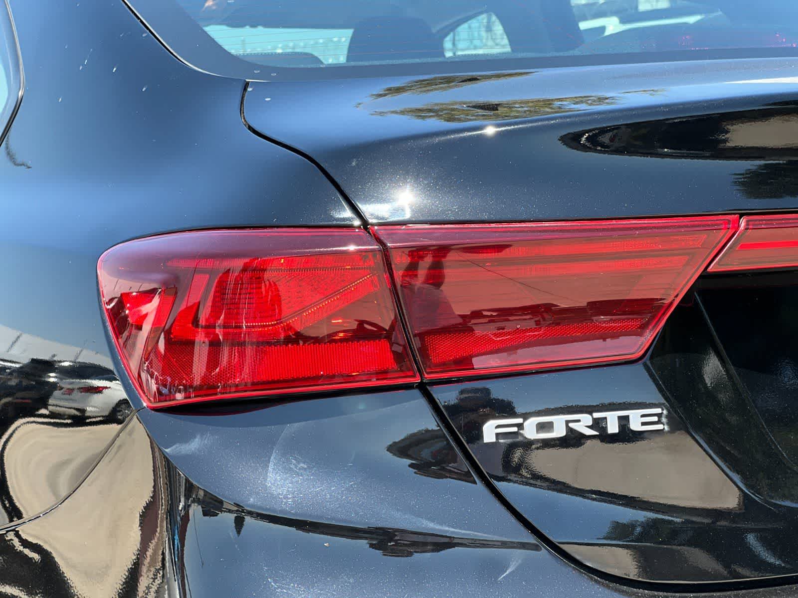 Thumbnail: 2024 Kia Forte - 25