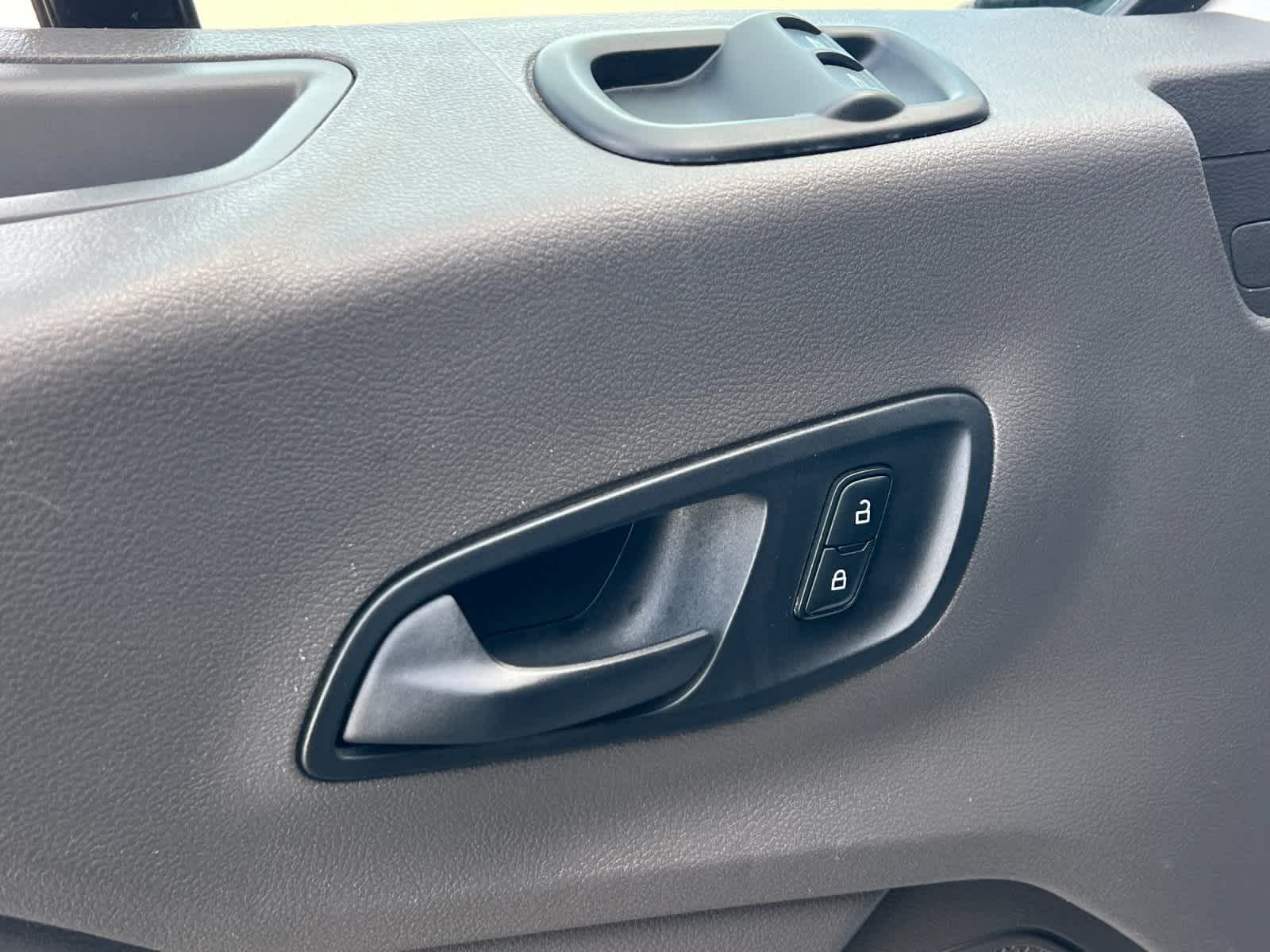 Thumbnail: 2020 Ford Econoline - 13