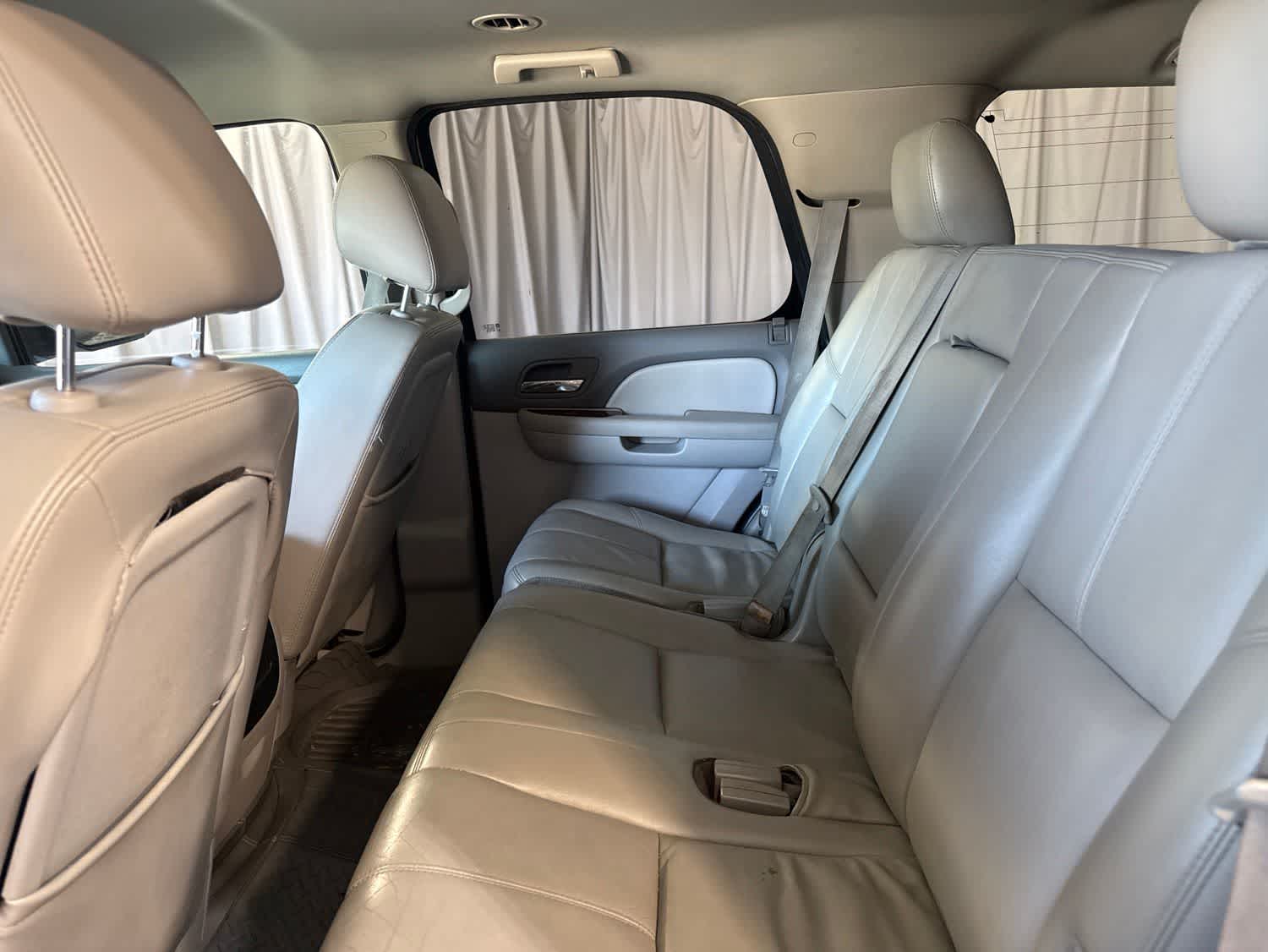 Thumbnail: 2011 Chevrolet Tahoe - 16