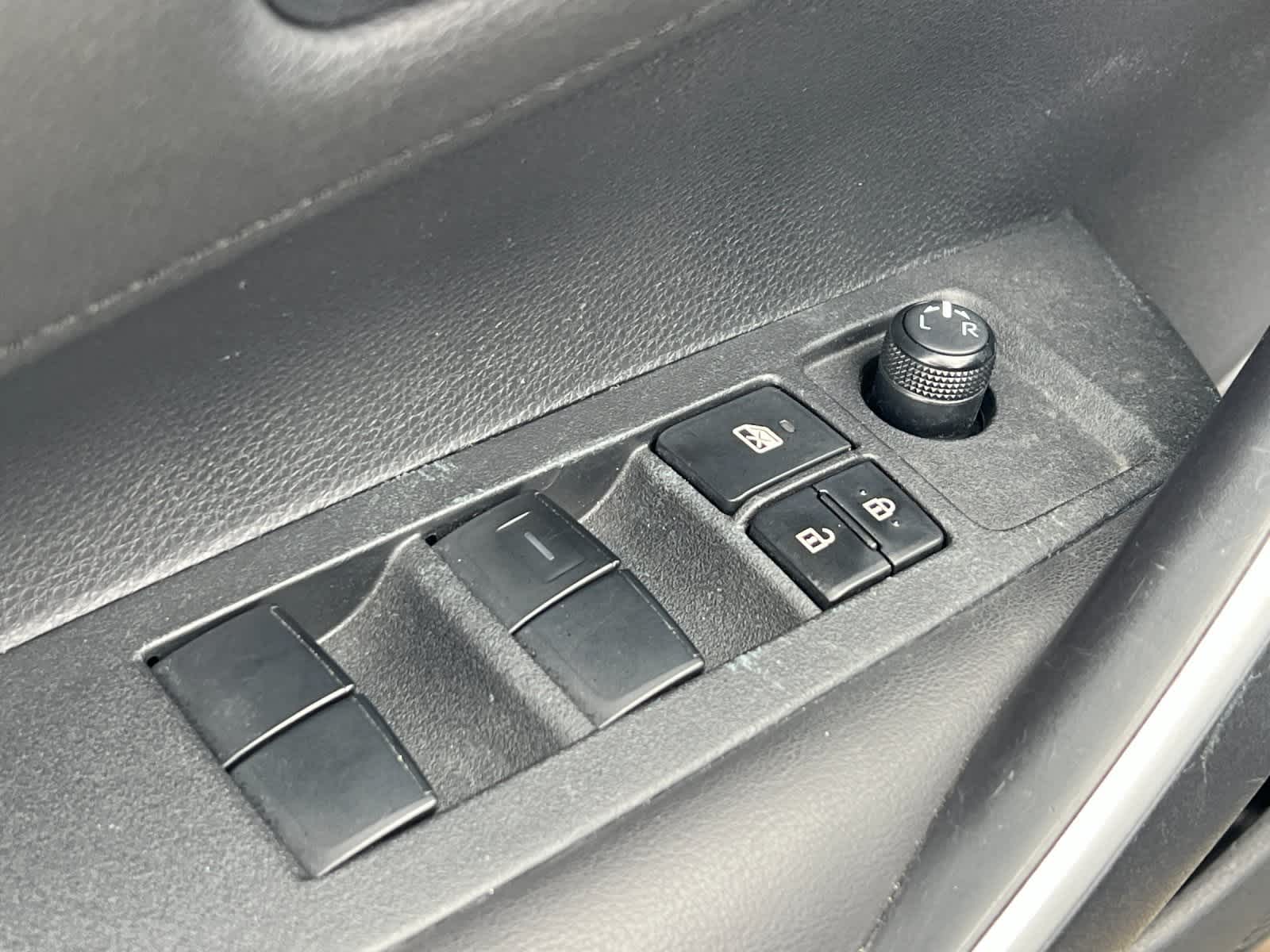 Thumbnail: 2020 Toyota Corolla - 13