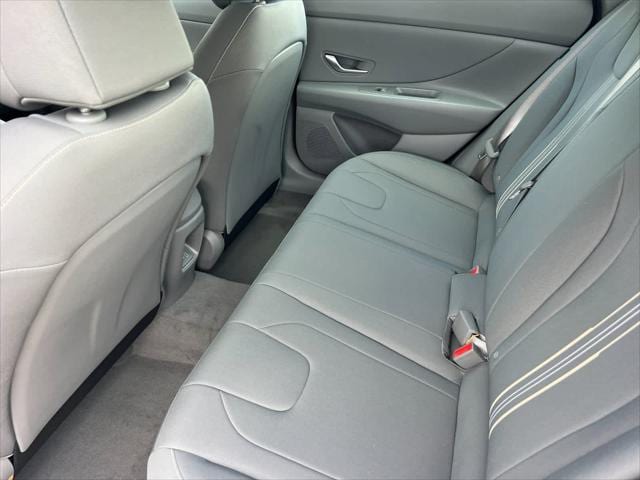 Thumbnail: 2025 Hyundai Elantra - 5