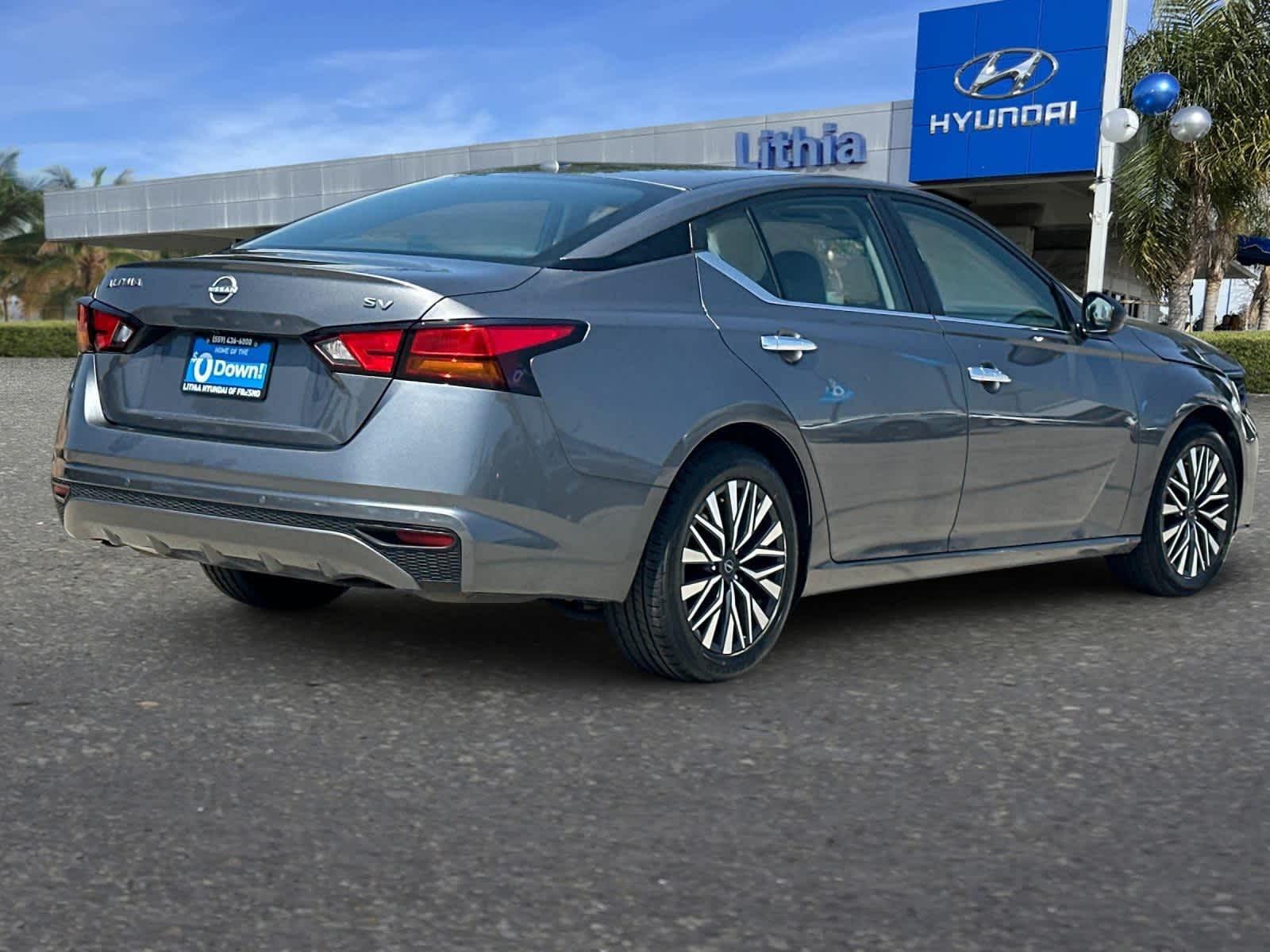 Used 2024 Nissan Altima SV with VIN 1N4BL4DV7RN317549 for sale in Fresno, CA