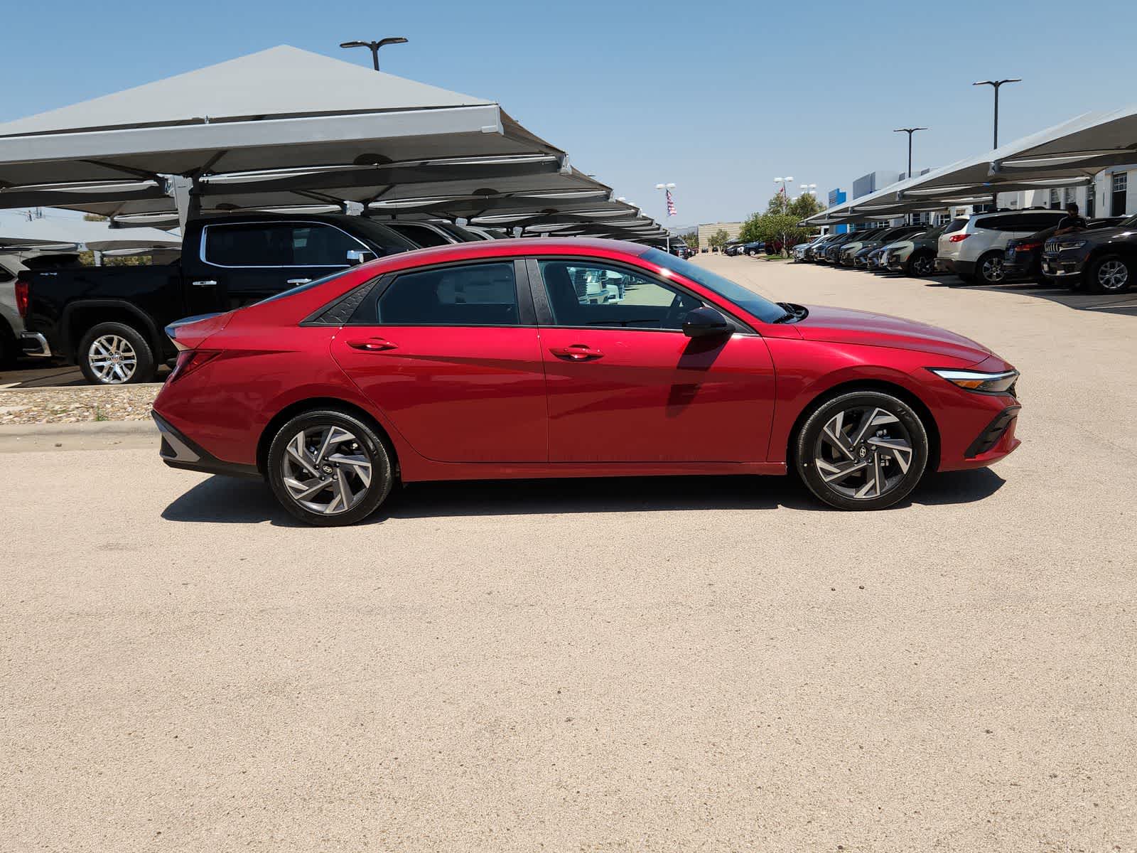 Thumbnail: 2025 Hyundai Elantra - 9