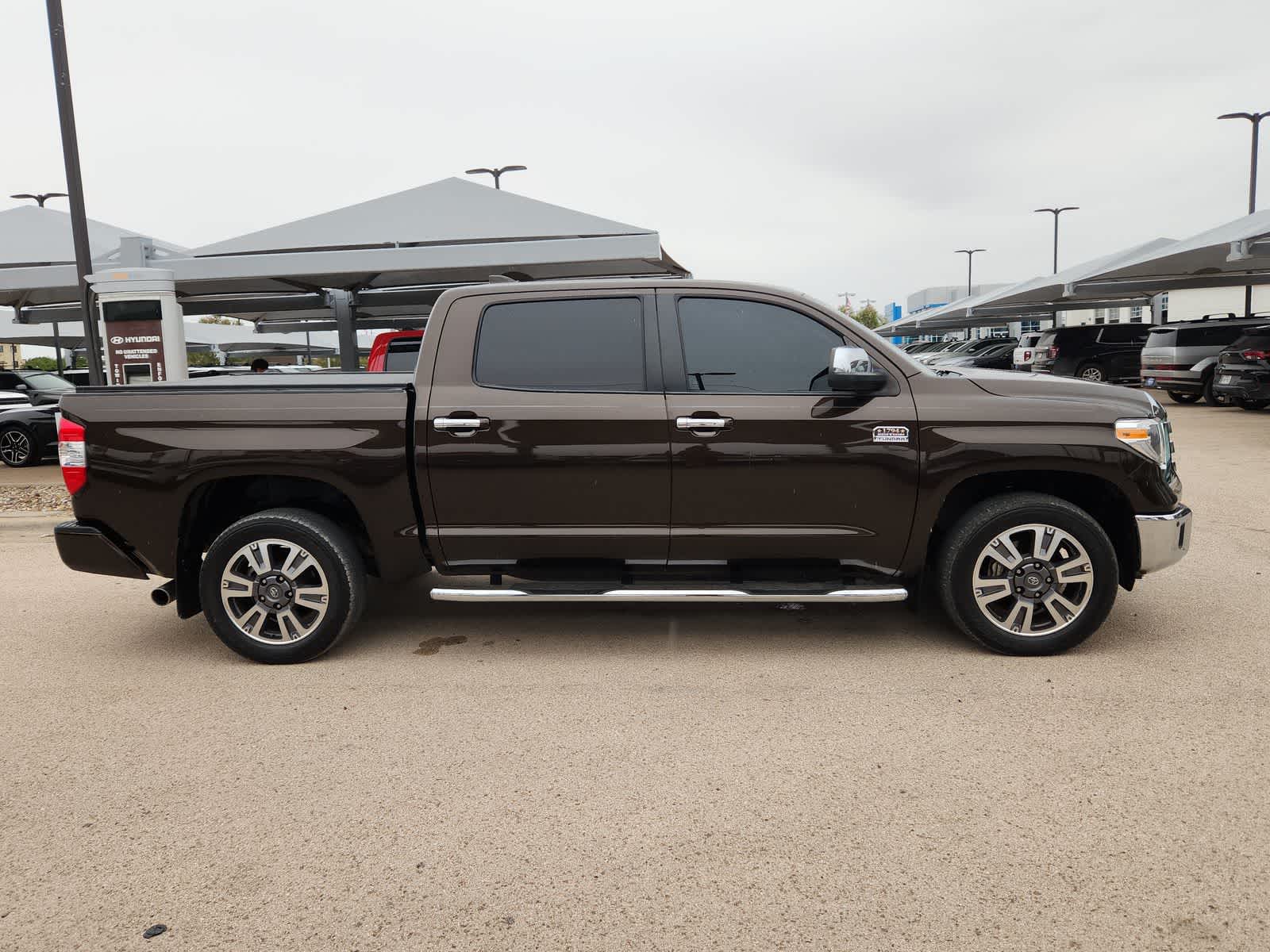 Thumbnail: 2021 Toyota Tundra - 9