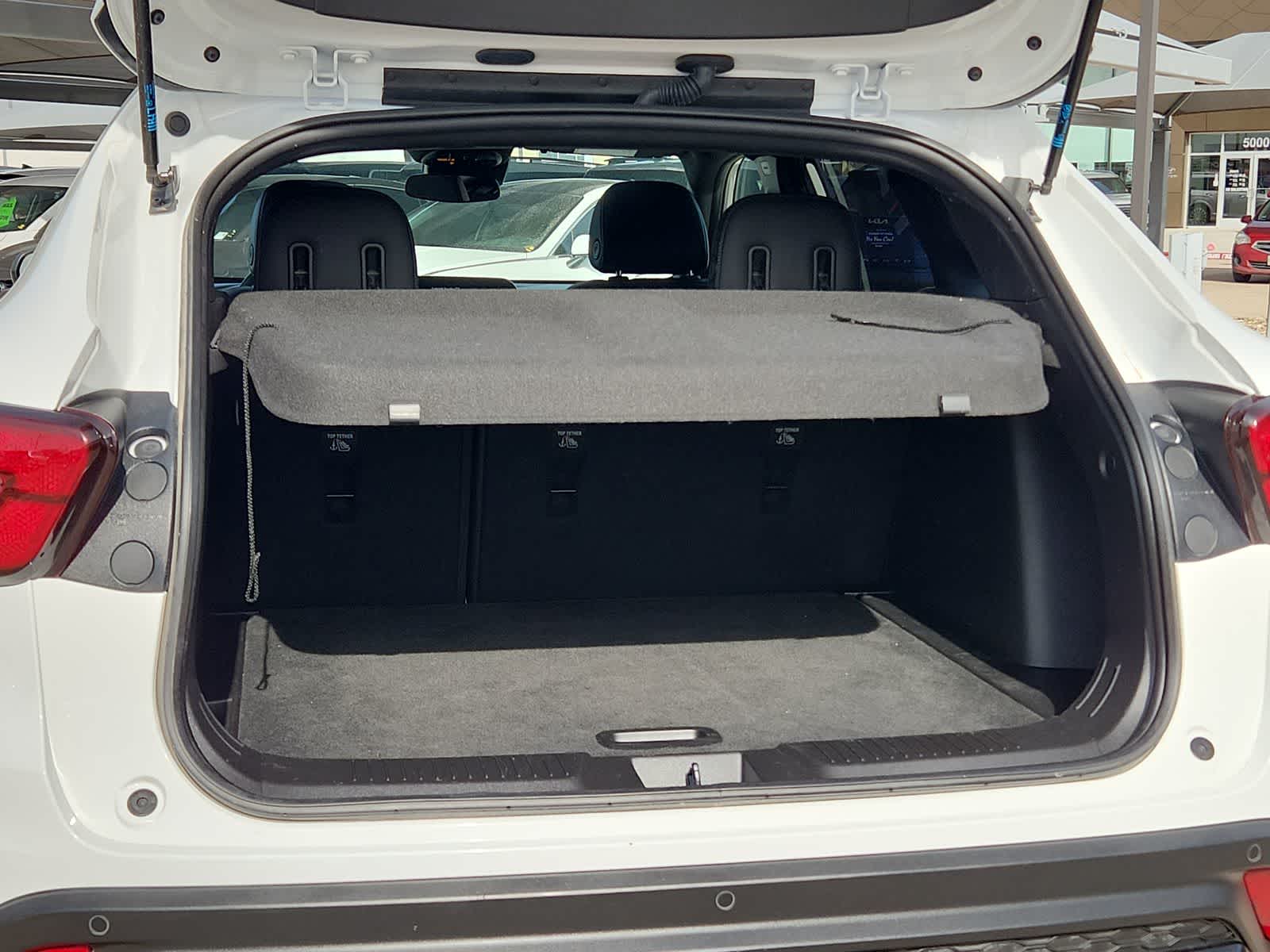 Thumbnail: 2025 Chevrolet Trax - 23