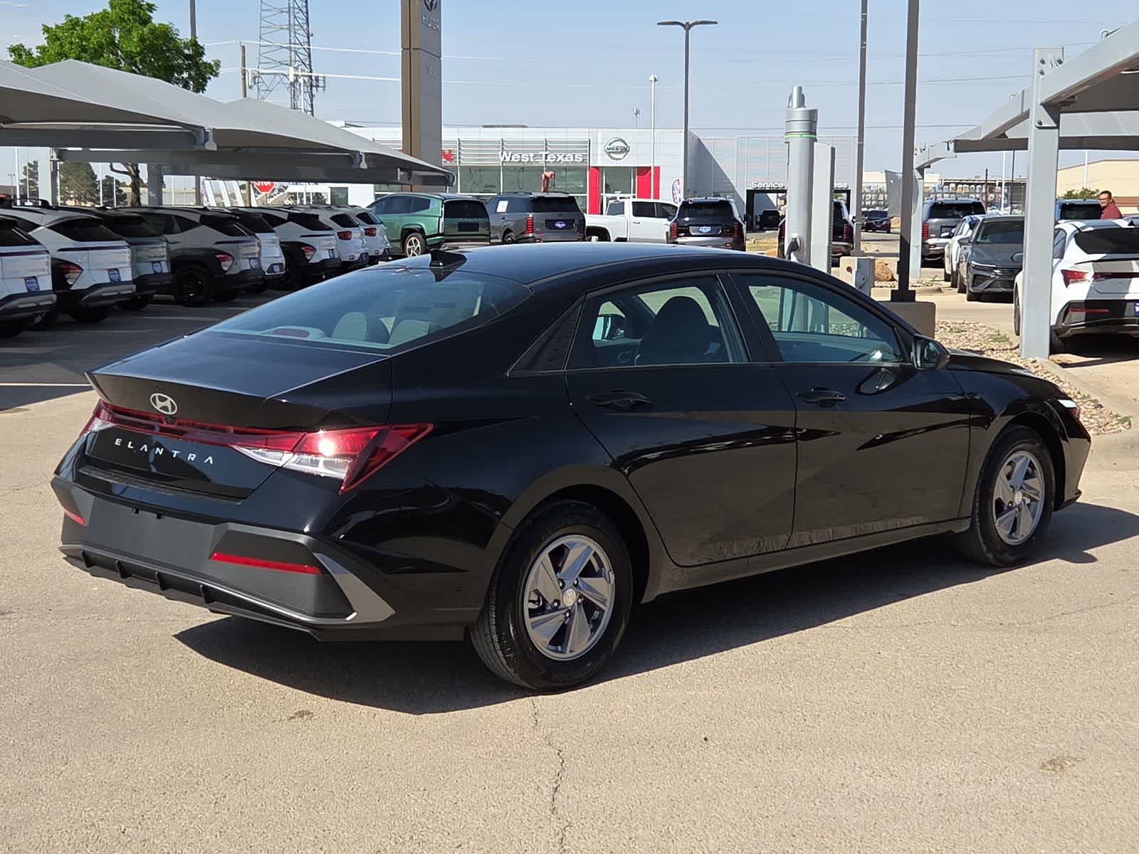 Thumbnail: 2026 Hyundai Elantra - 8