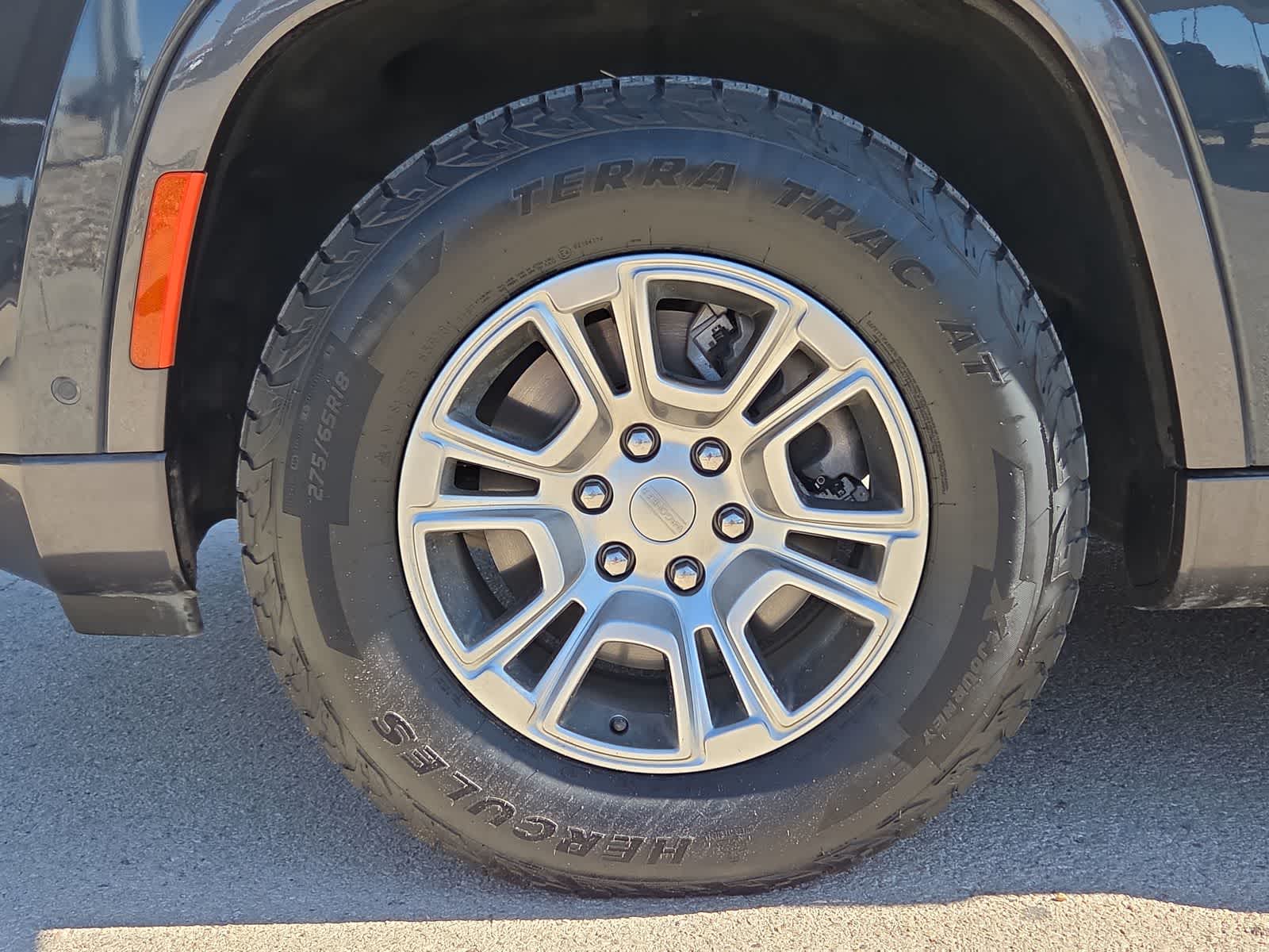 Thumbnail: 2022 Jeep Wagoneer - 12