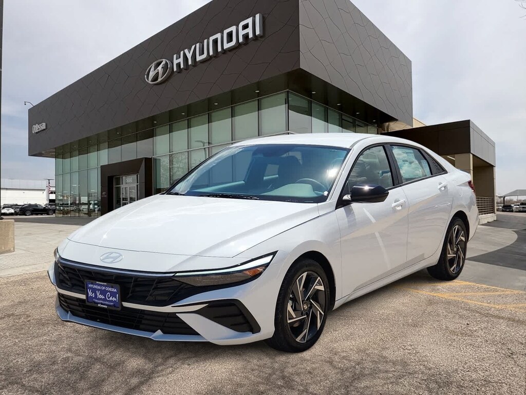 New 2025 Hyundai Elantra SEL Sport Sedan