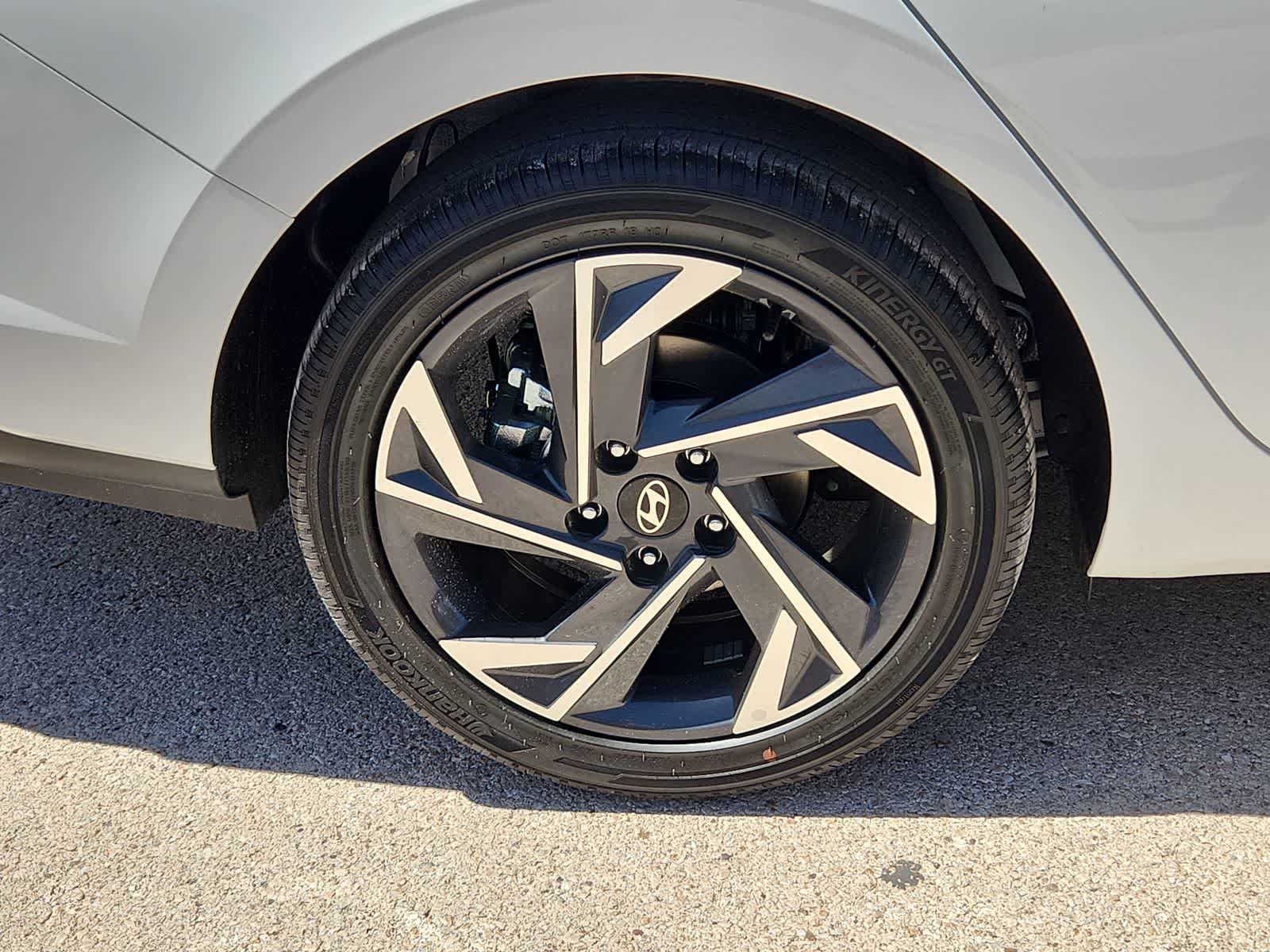 Thumbnail: 2025 Hyundai Elantra - 12