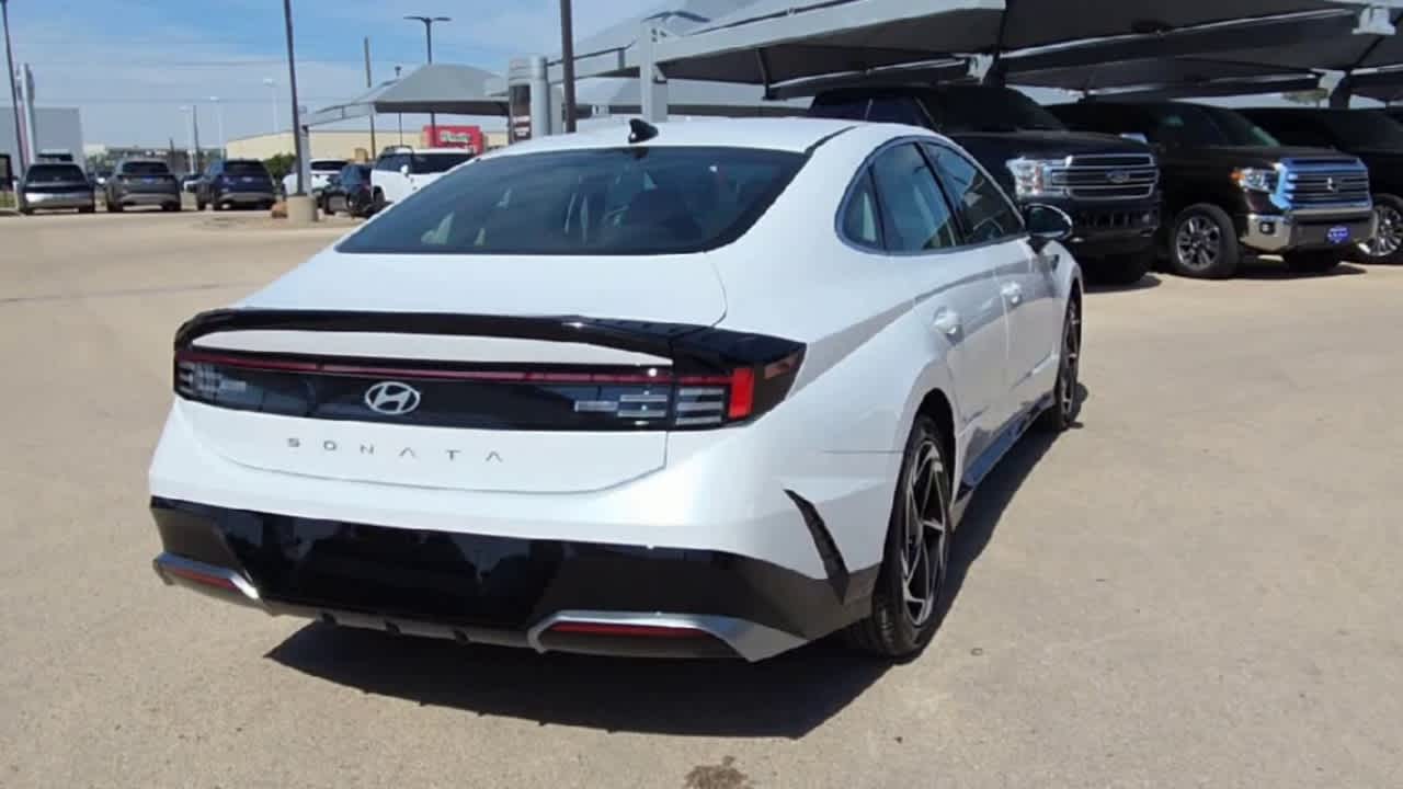 Thumbnail: 2026 Hyundai Sonata - 8