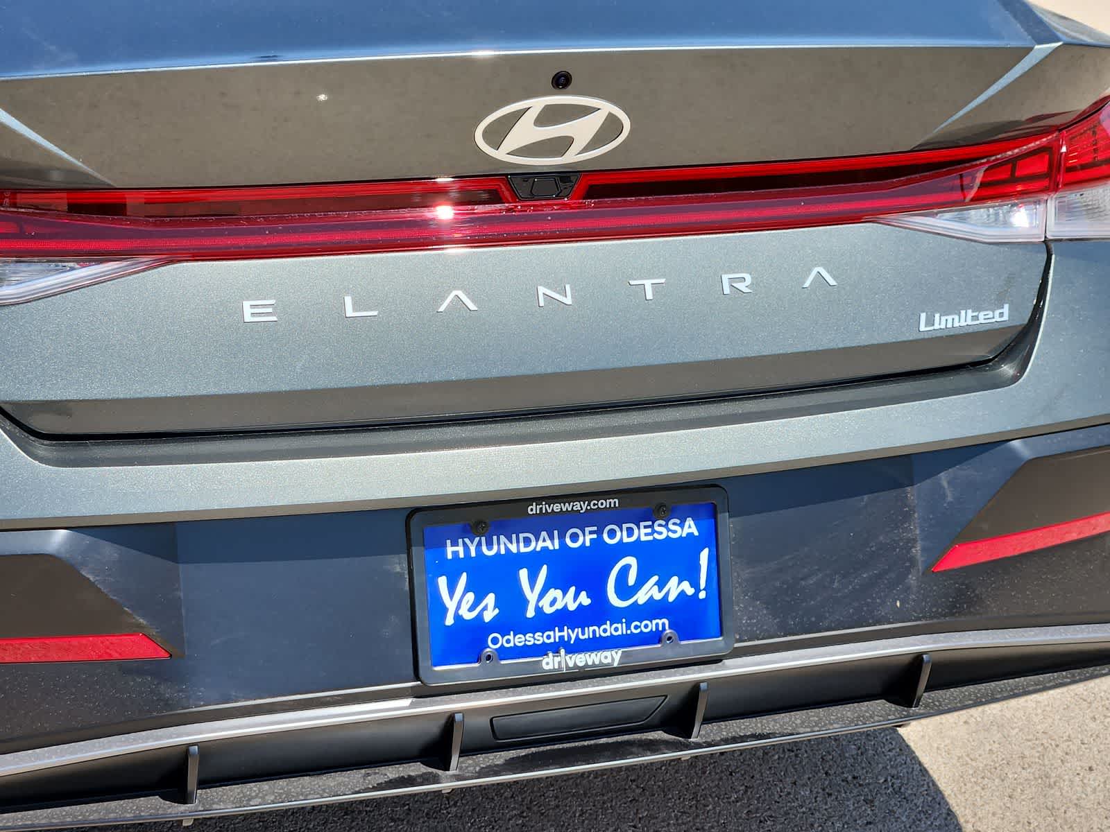 Thumbnail: 2025 Hyundai Elantra - 11