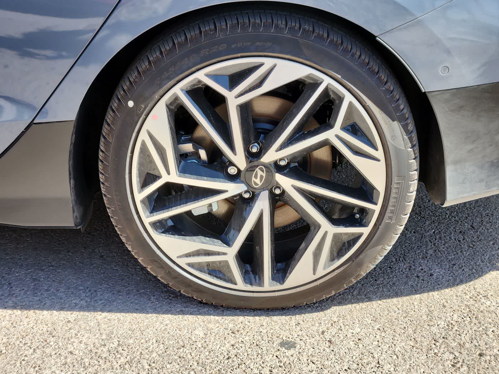 Thumbnail: 2025 Hyundai Ioniq 6 - 16