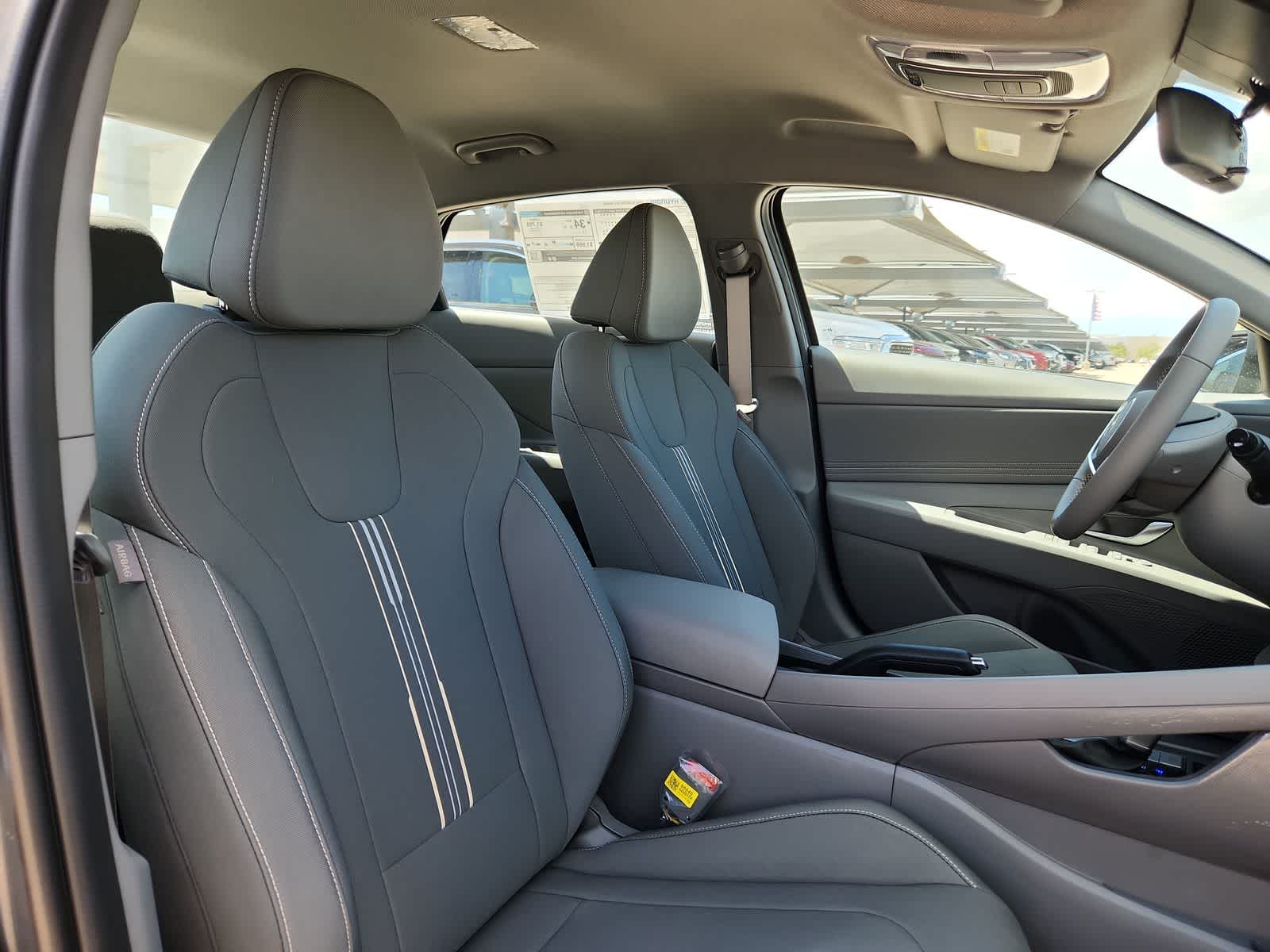 Thumbnail: 2025 Hyundai Elantra - 18