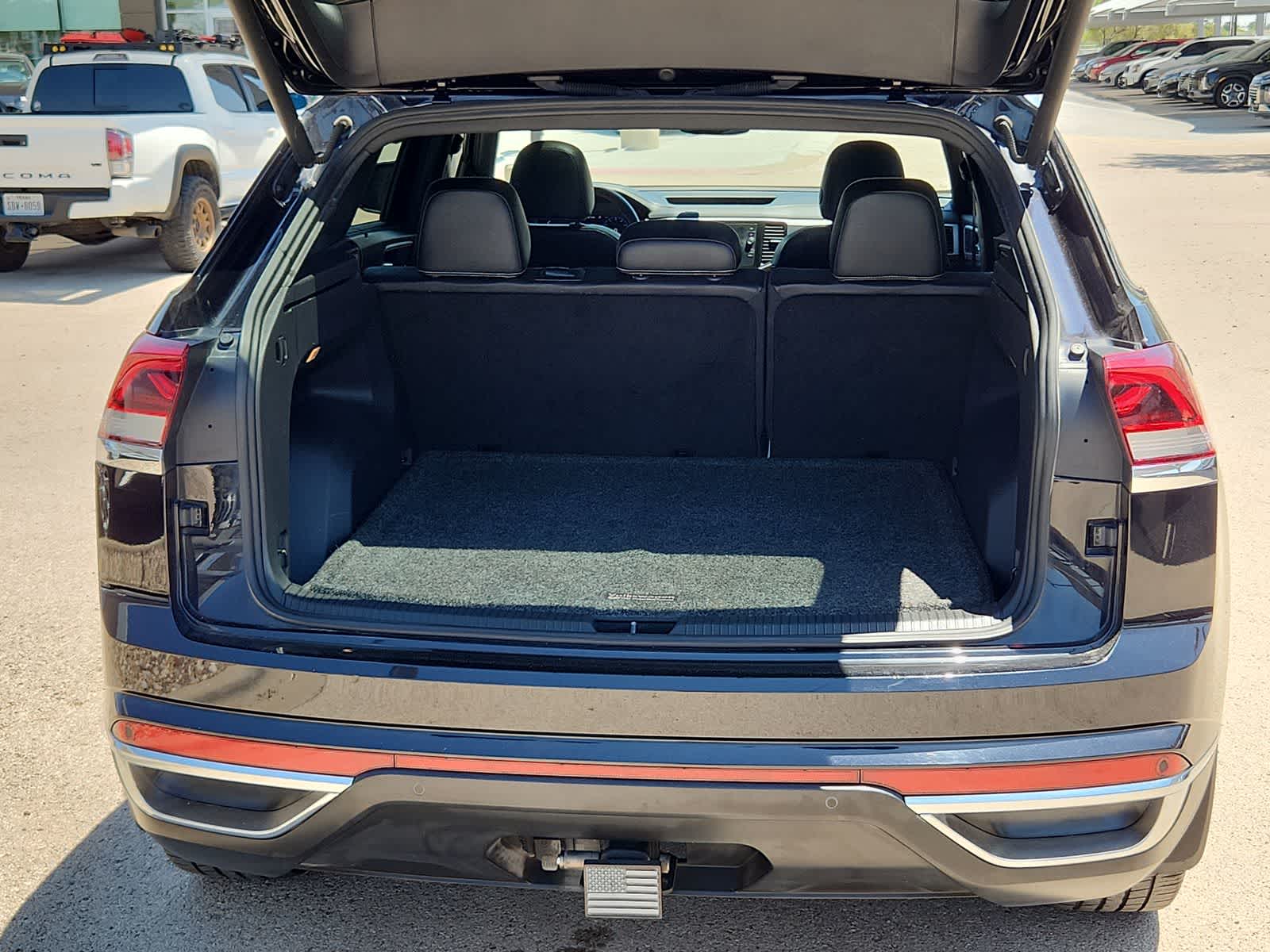 Thumbnail: 2021 Volkswagen Atlas - 23