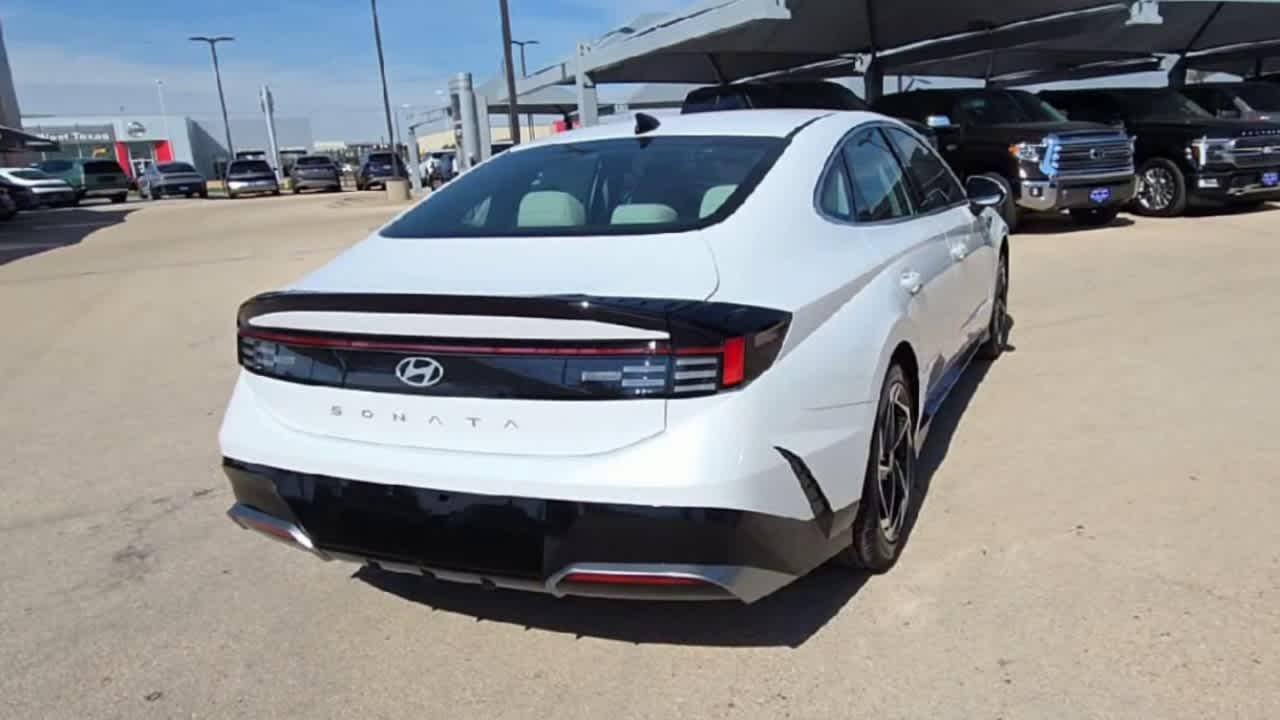 Thumbnail: 2026 Hyundai Sonata - 8