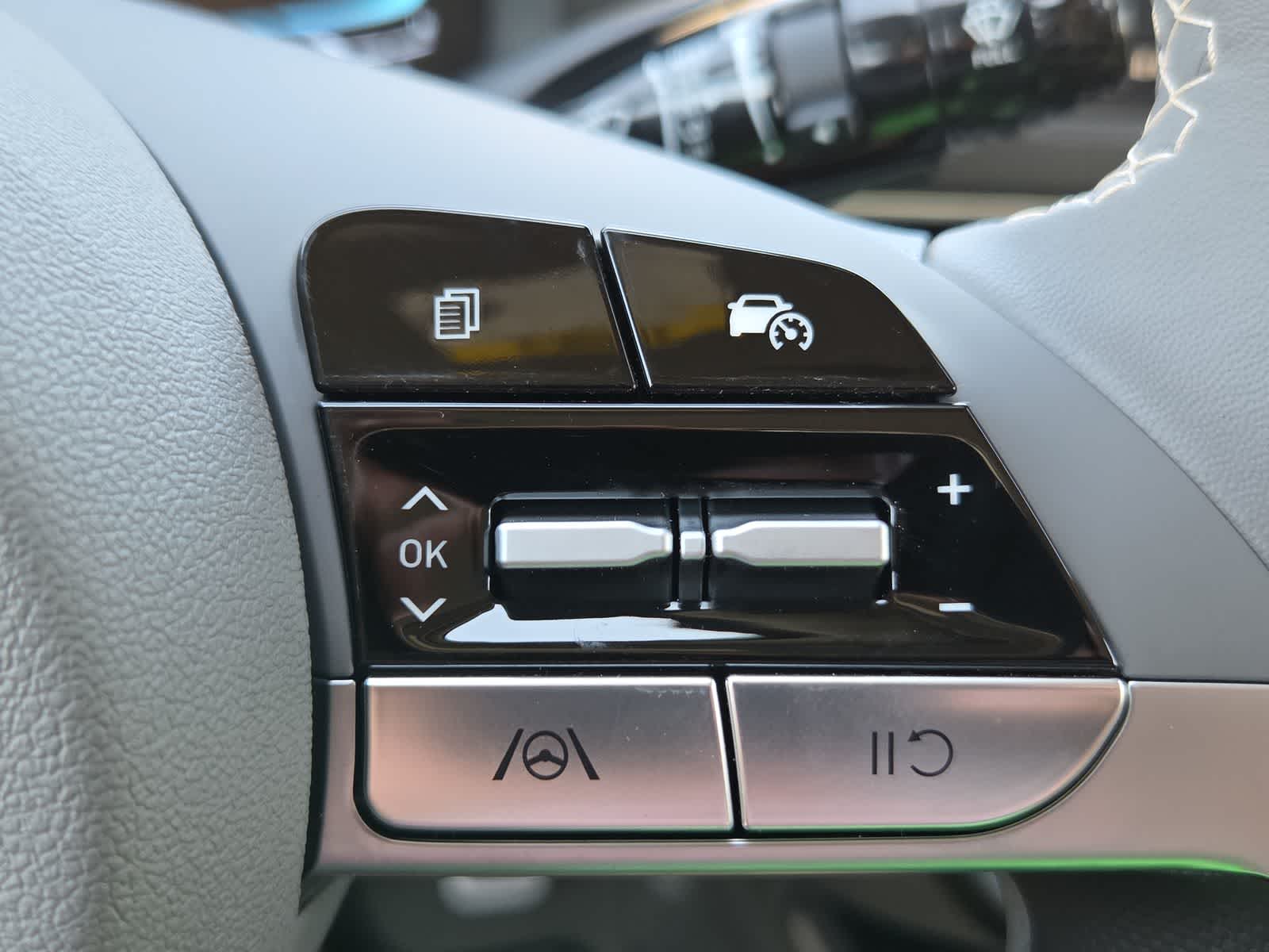 Thumbnail: 2026 Hyundai Elantra - 23