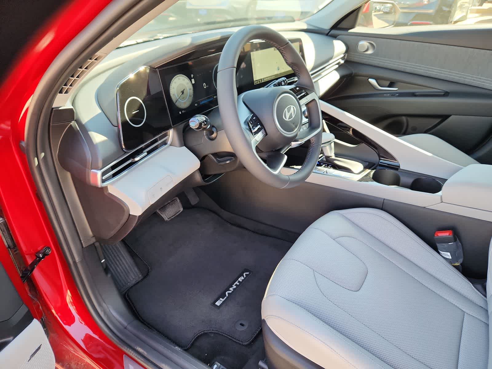 Thumbnail: 2025 Hyundai Elantra - 10