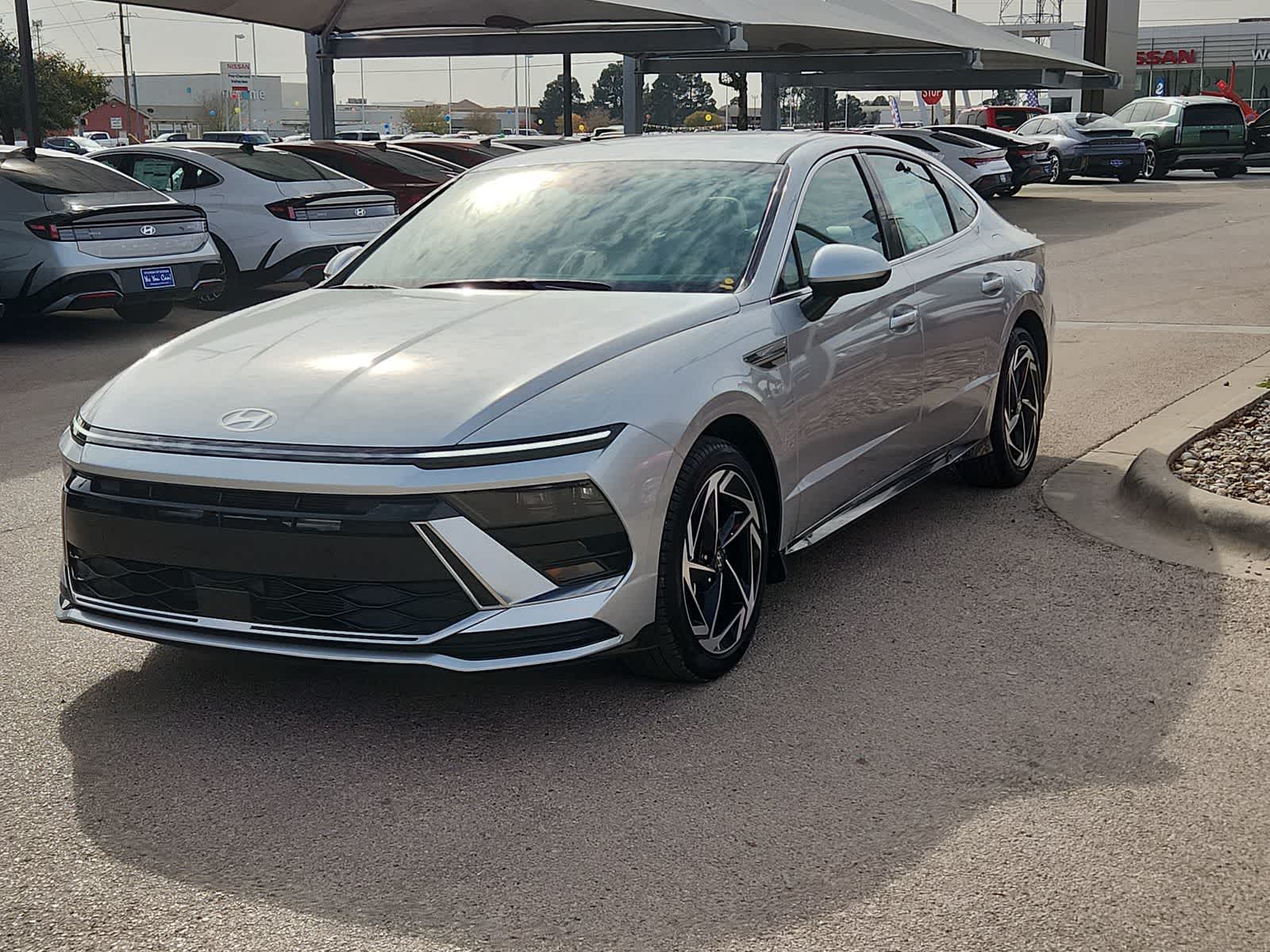 Thumbnail: 2026 Hyundai Sonata - 4