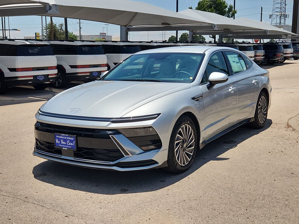 New 2025 Hyundai Sonata Hybrid SEL Sedan