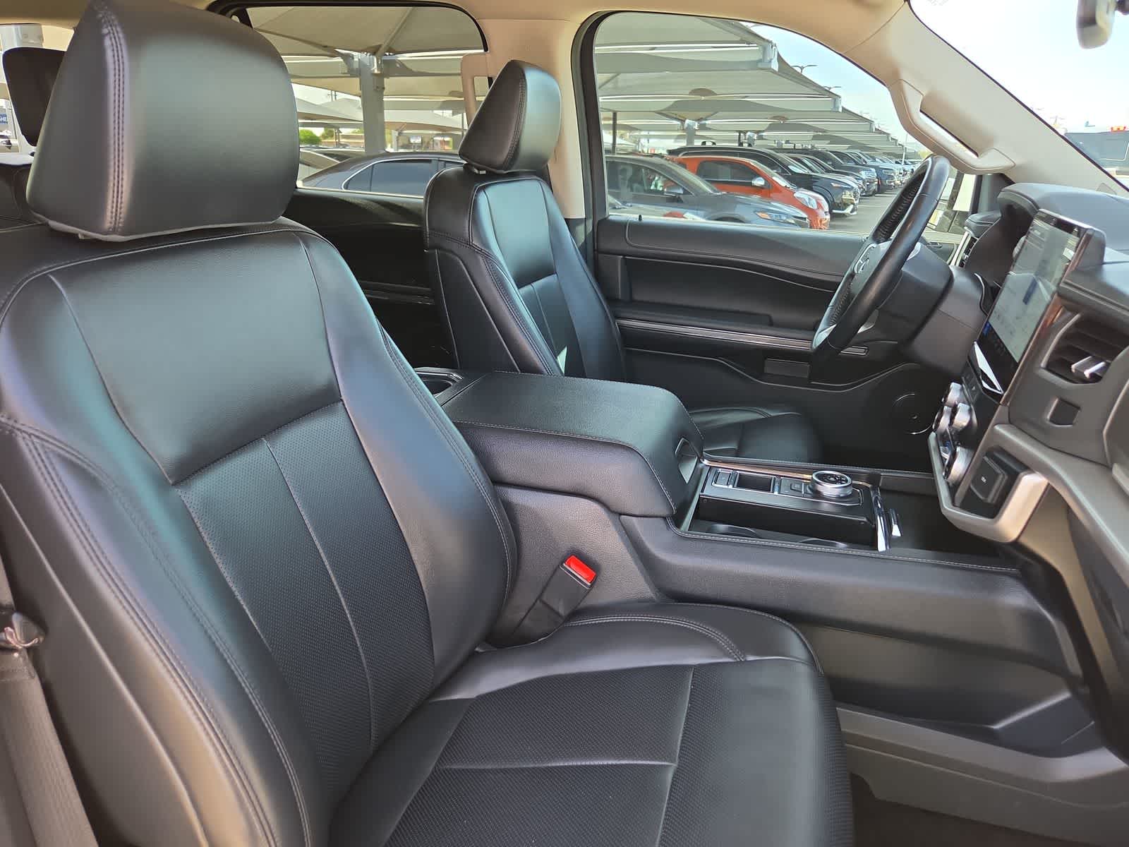 Thumbnail: 2023 Ford Expedition - 18