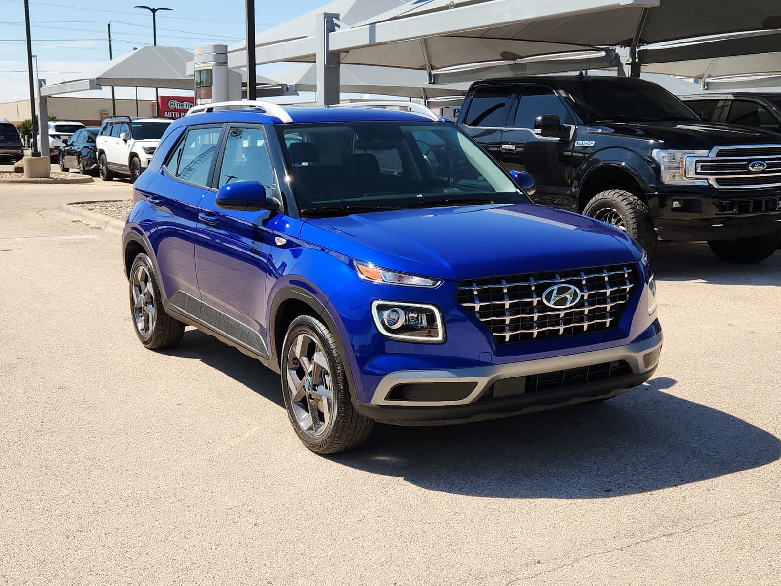 Thumbnail: 2025 Hyundai Venue - 2