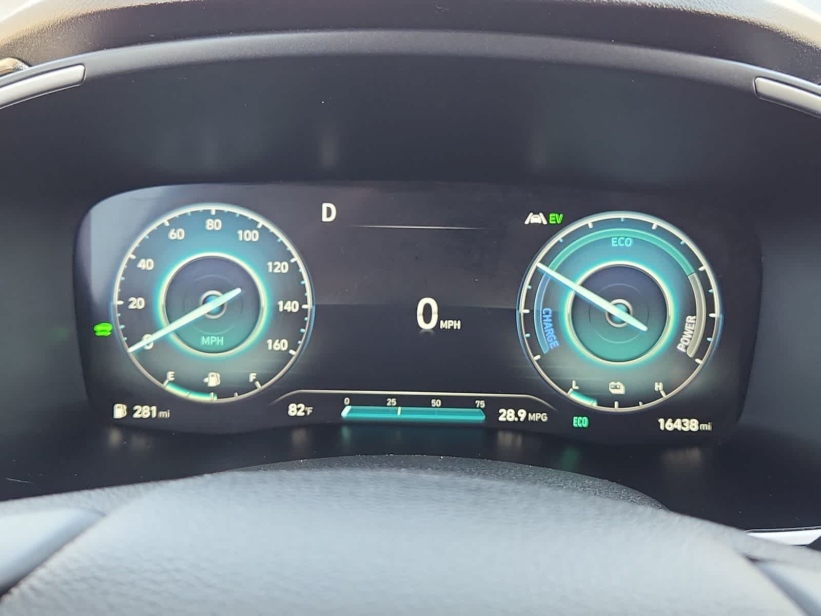 Thumbnail: 2023 Hyundai Santa Fe - 22