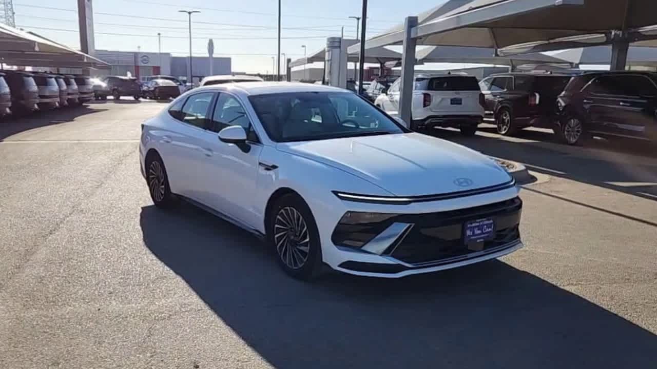 Thumbnail: 2025 Hyundai Sonata - 2