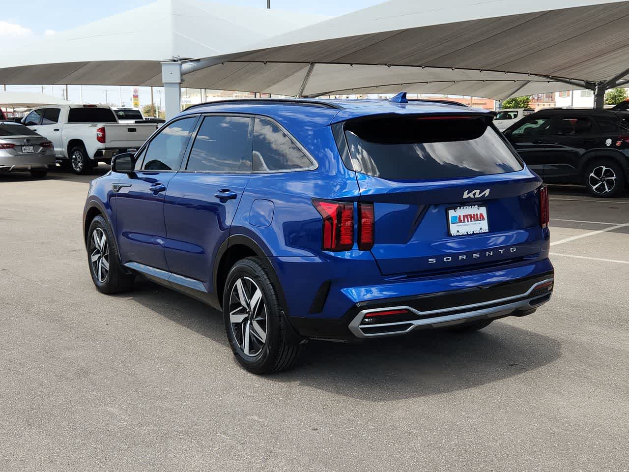 Thumbnail: 2022 Kia Sorento - 6