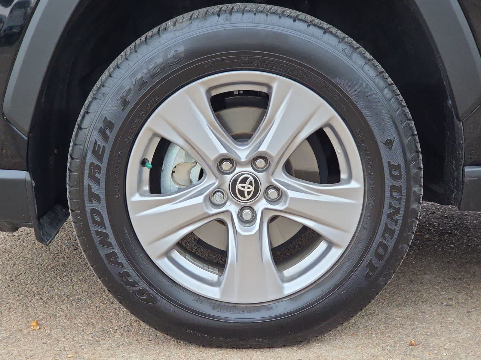 Thumbnail: 2025 Toyota RAV4 - 12