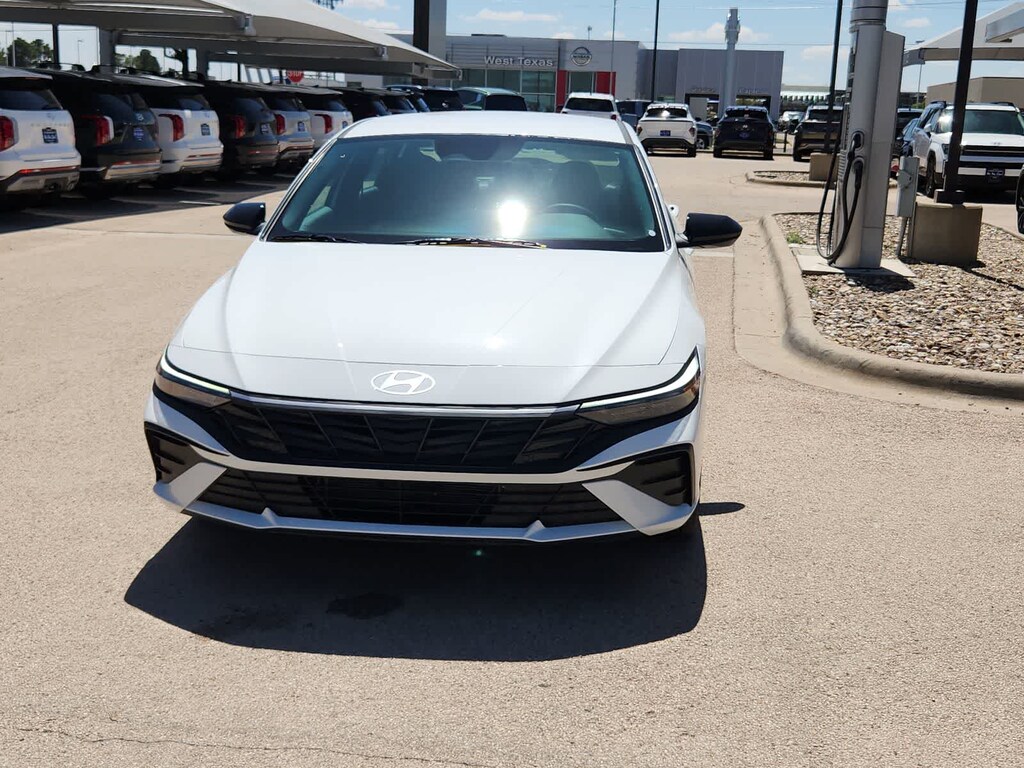 New 2025 Hyundai Elantra Hybrid SEL Sport Sedan